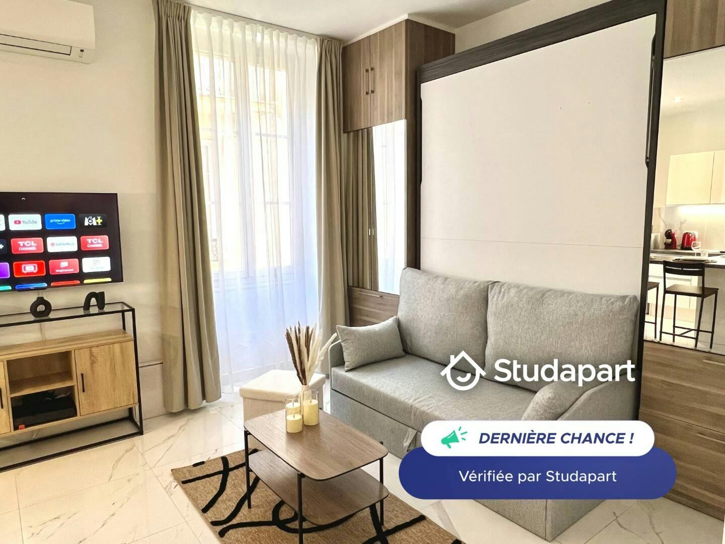 Apartment for rent for €1,350 per month in Beausoleil, Chemin Laurens