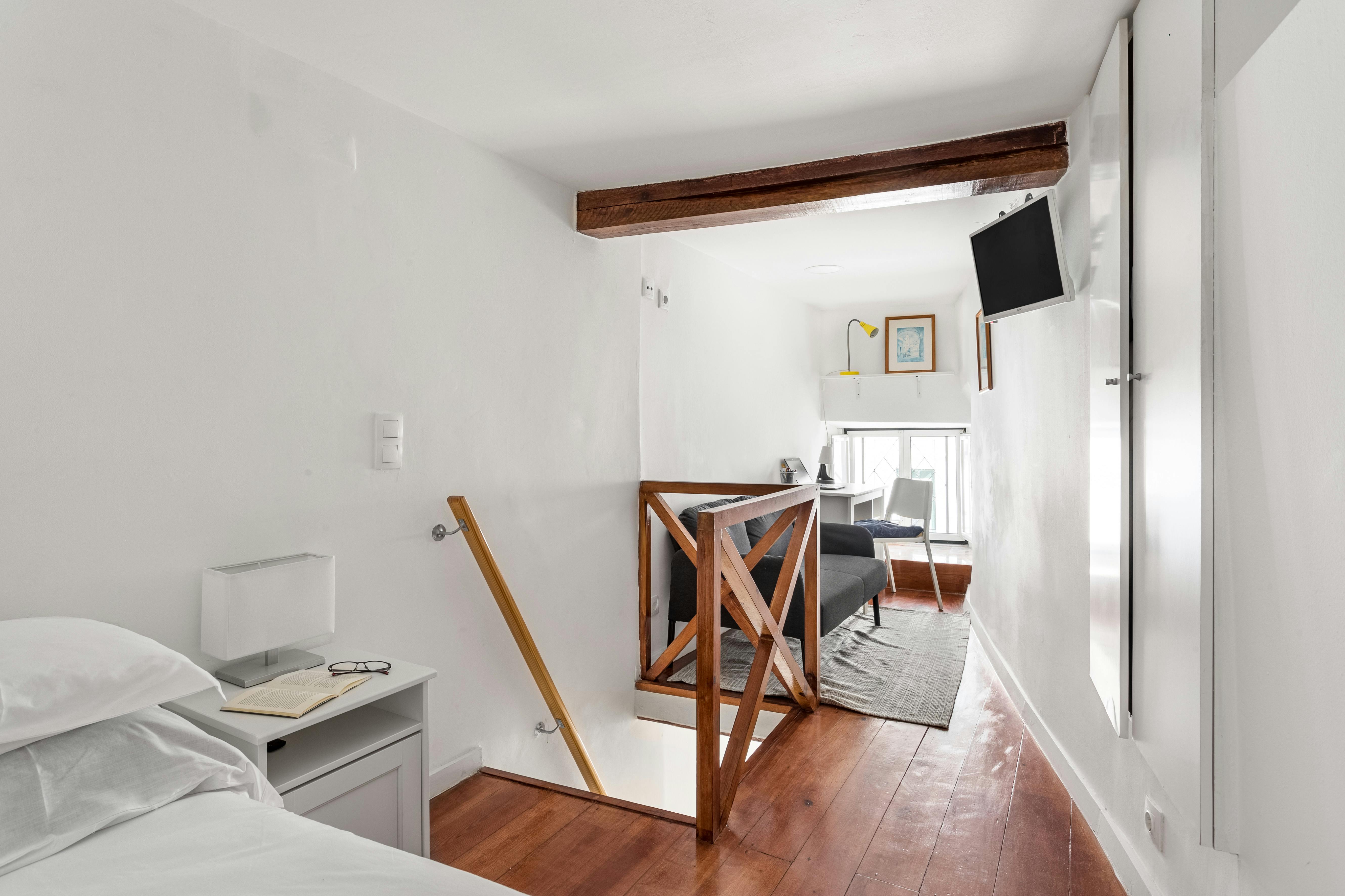Apartment for rent for €1,350 per month in Lisbon, Beco dos Paus