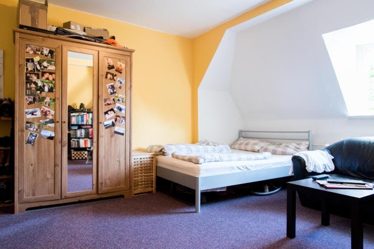 Room on Königsberger Straße, Berlin