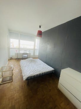 Apartment Villeurbanne, 1 bed, 9m² — photo 1