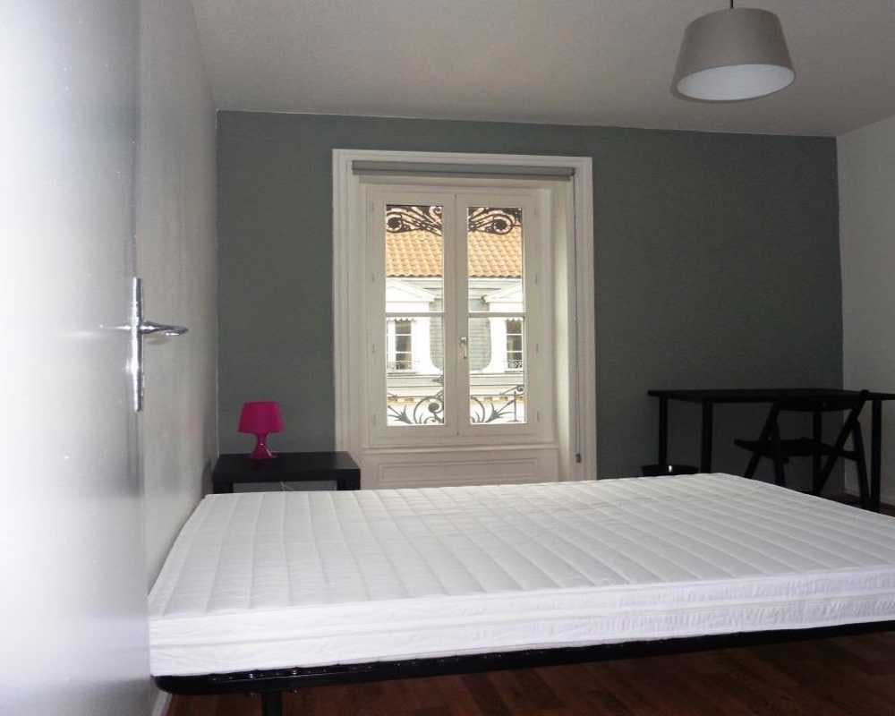 Private room in Rue du Garet, Lyon (1604981) room image 1