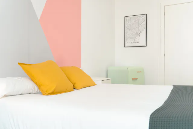 Private room in Carrer de Ferran, Barcelona (1605060) room image 2