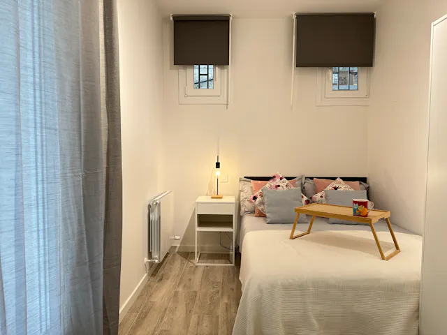 Private room in Calle del Jardín de San Federico, Madrid (1605068) room image 2