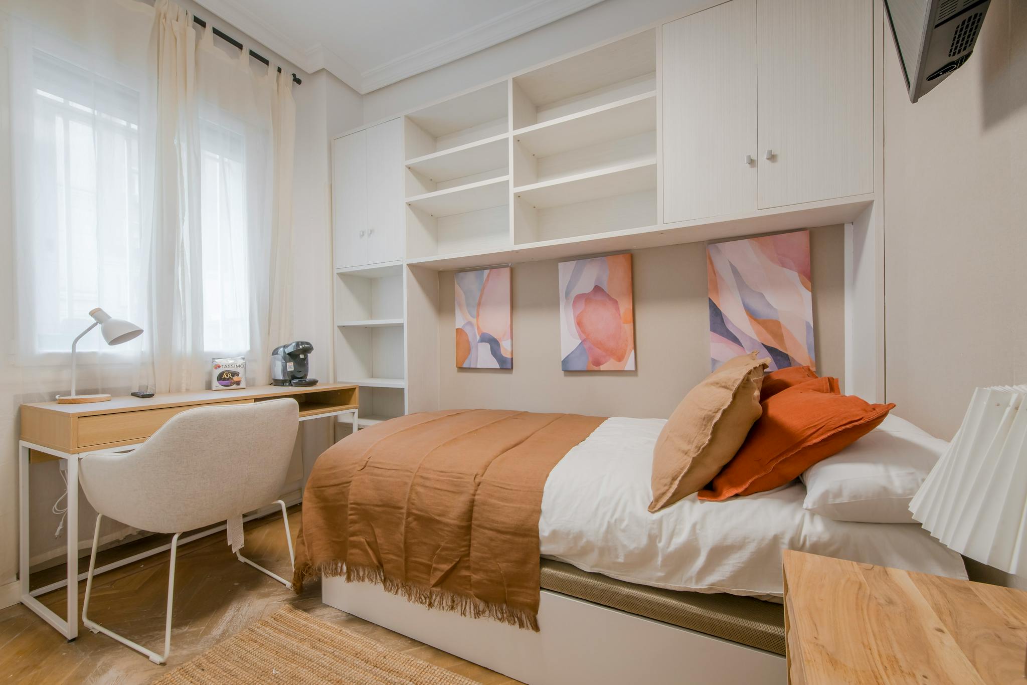 Calle de Romero Robledo, Madrid preview