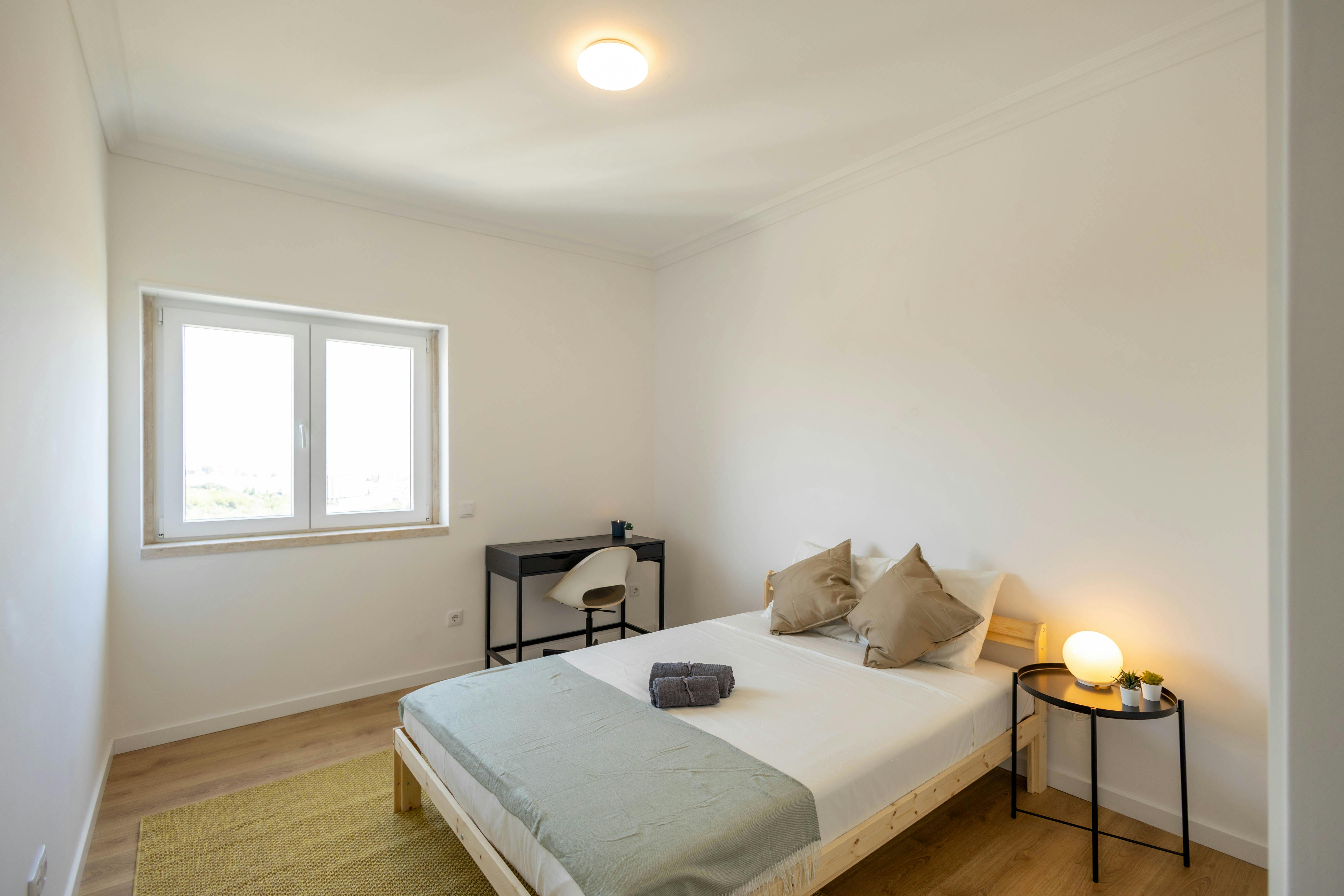 Rua Sarmento de Beires, Lisbon preview