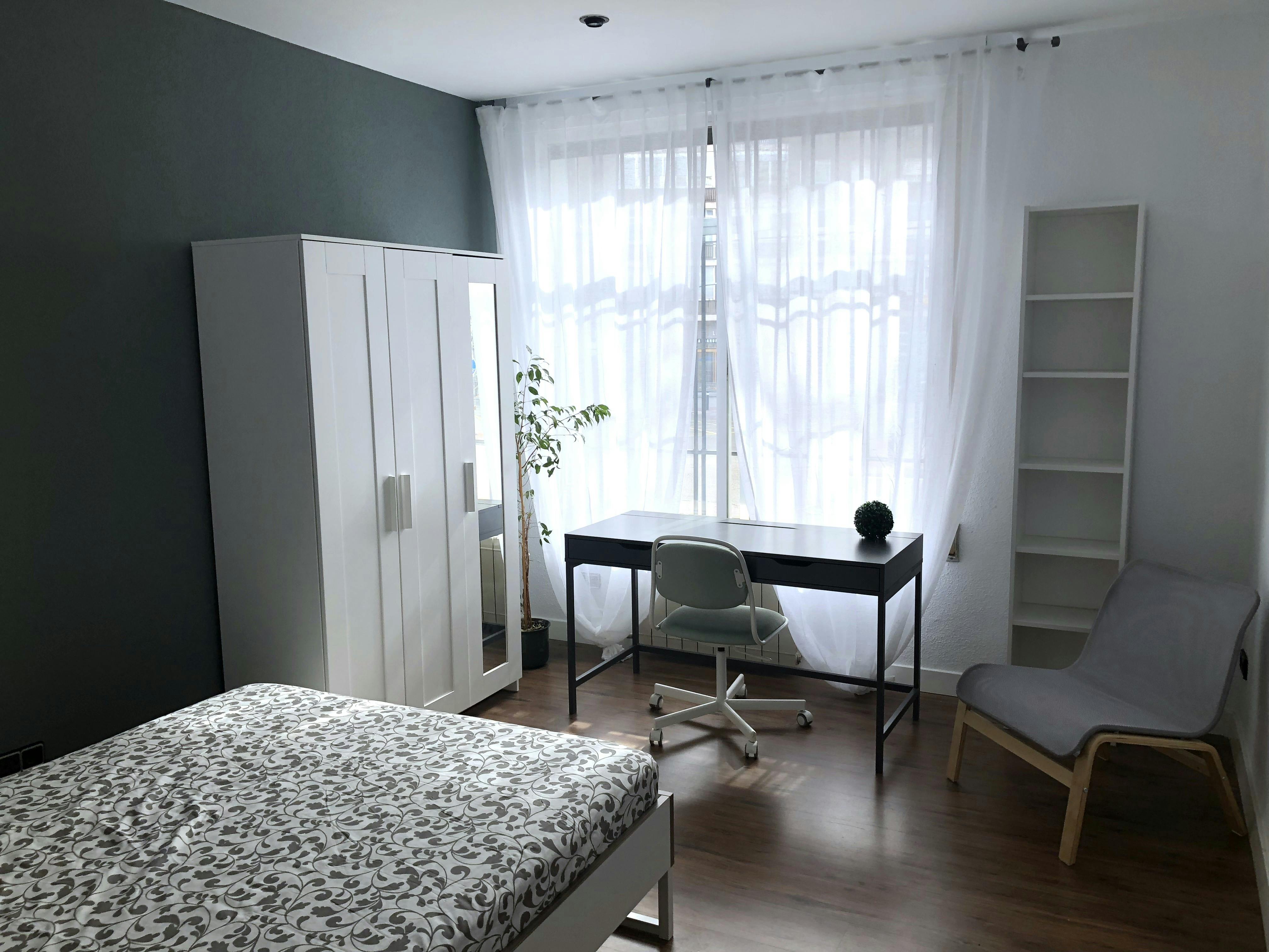 Calle de Francisco Silvela, Madrid preview