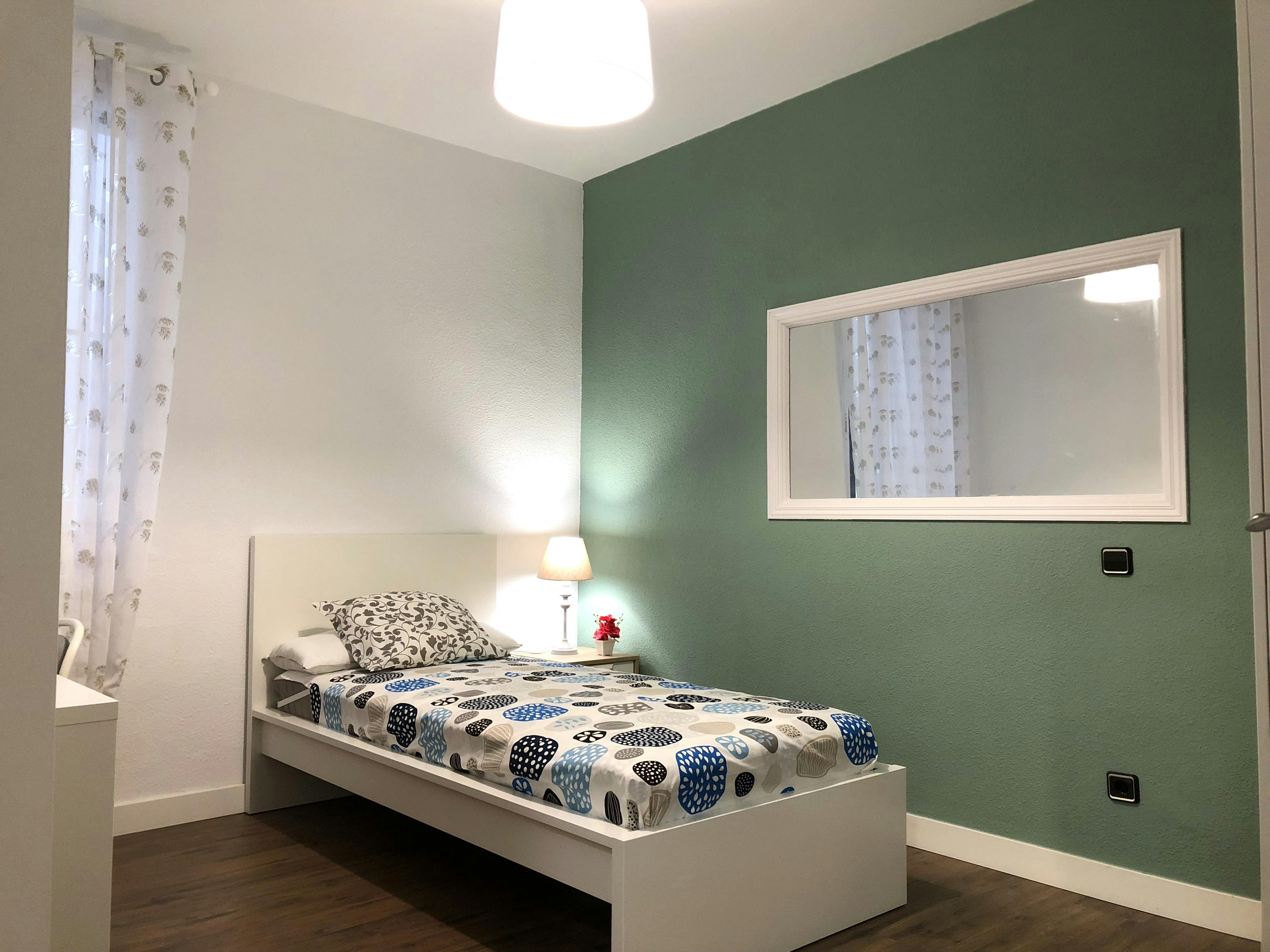 Calle de Francisco Silvela, Madrid preview