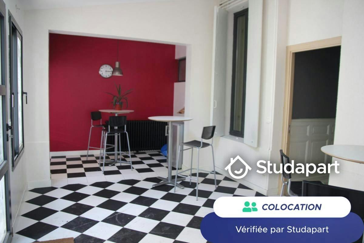 Private room for rent on Rue de Saint- Genès, Bordeaux - Vue 4