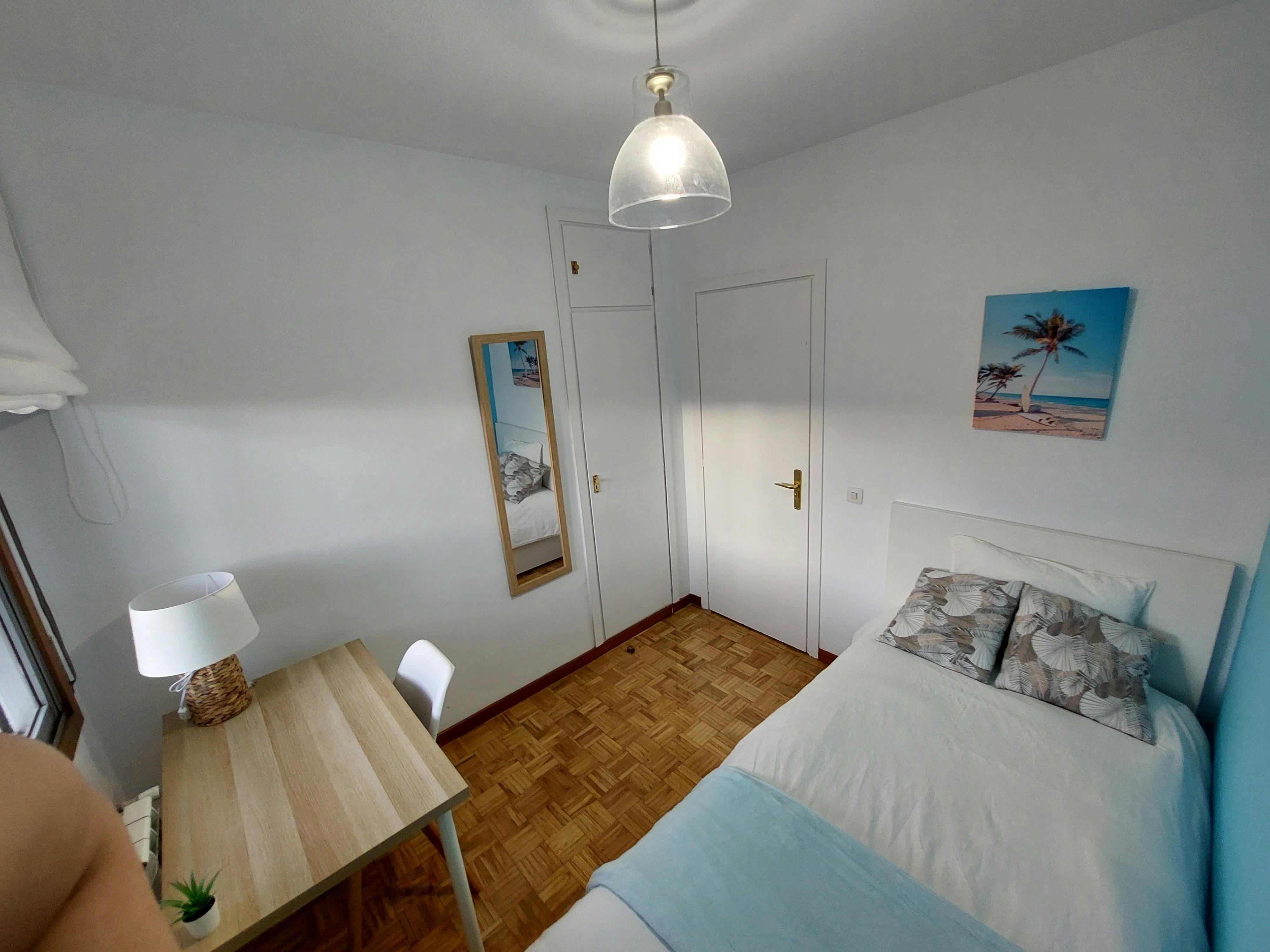 Calle de Añastro, Madrid preview