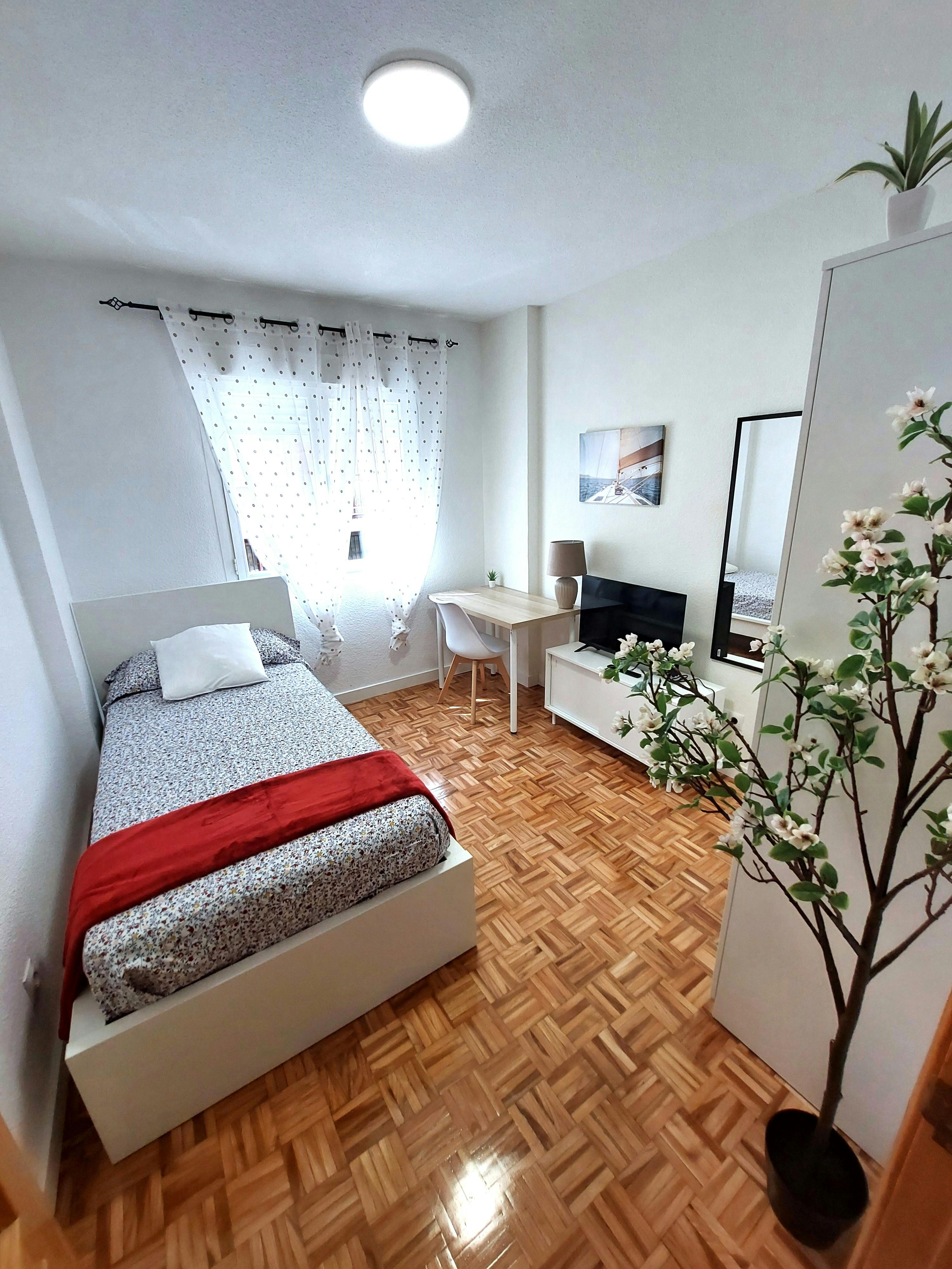 Calle Valdemorillo, Getafe preview