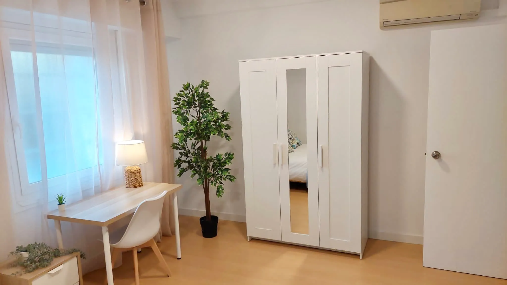 Shared room in Avenida de Baviera, Madrid (1606054) ROOM 4