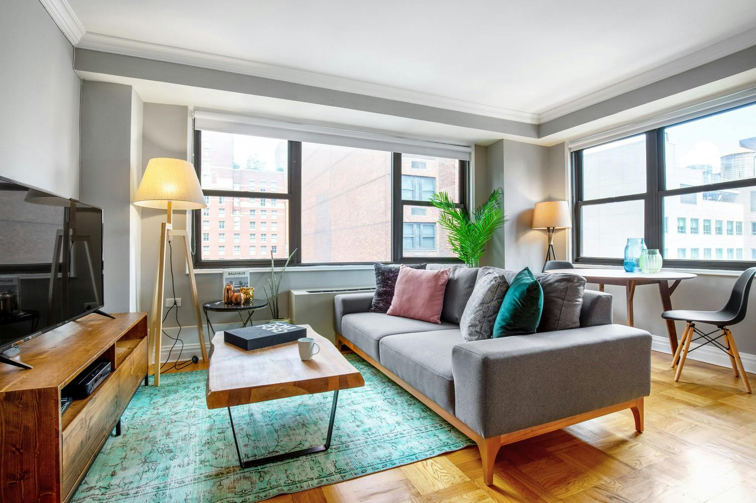 Studio for rent for $10,576 per month in New York City, East 33rd Street