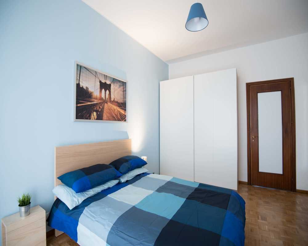Corso Cosenza, Turin preview