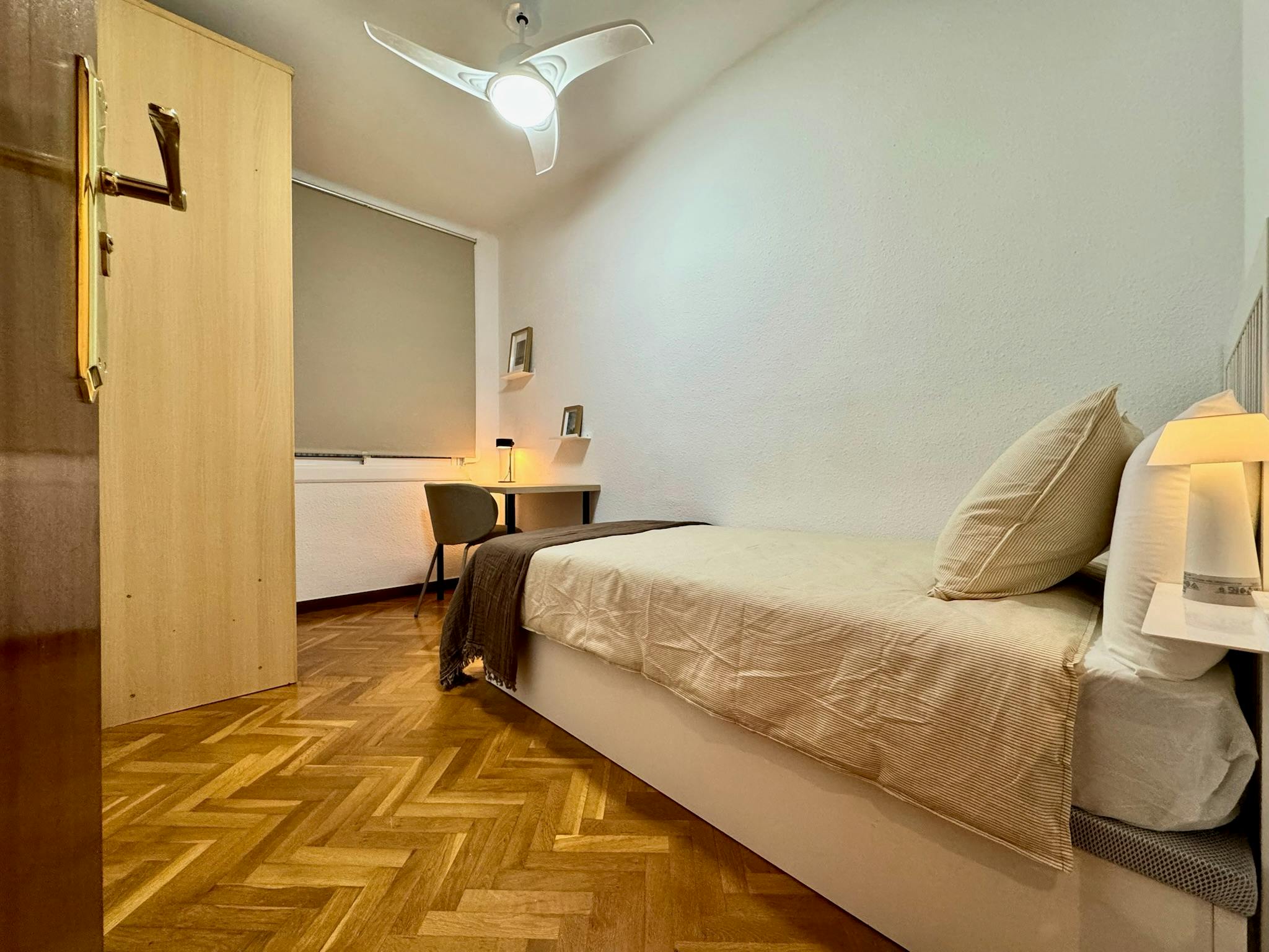 Carrer Dos de Maig, L'Hospitalet de Llobregat L'Hospitalet de Llobregat