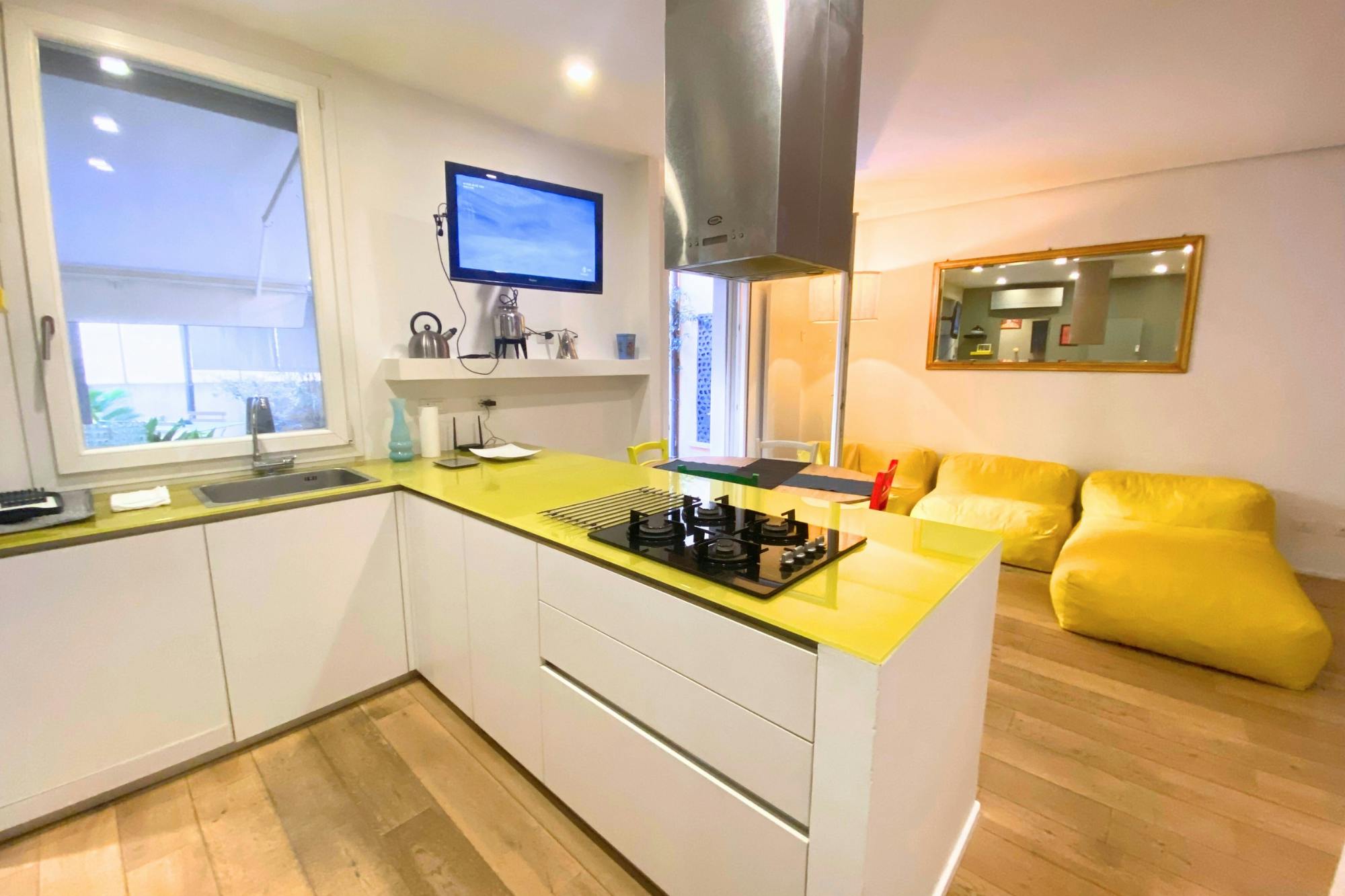 Via San Petronio Vecchio, Bologna