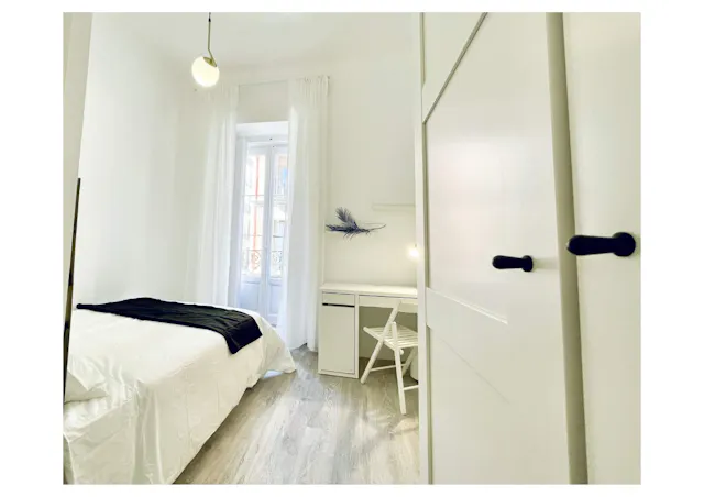 Private room in Calle del Divino Pastor, Madrid (1606281) room image 1
