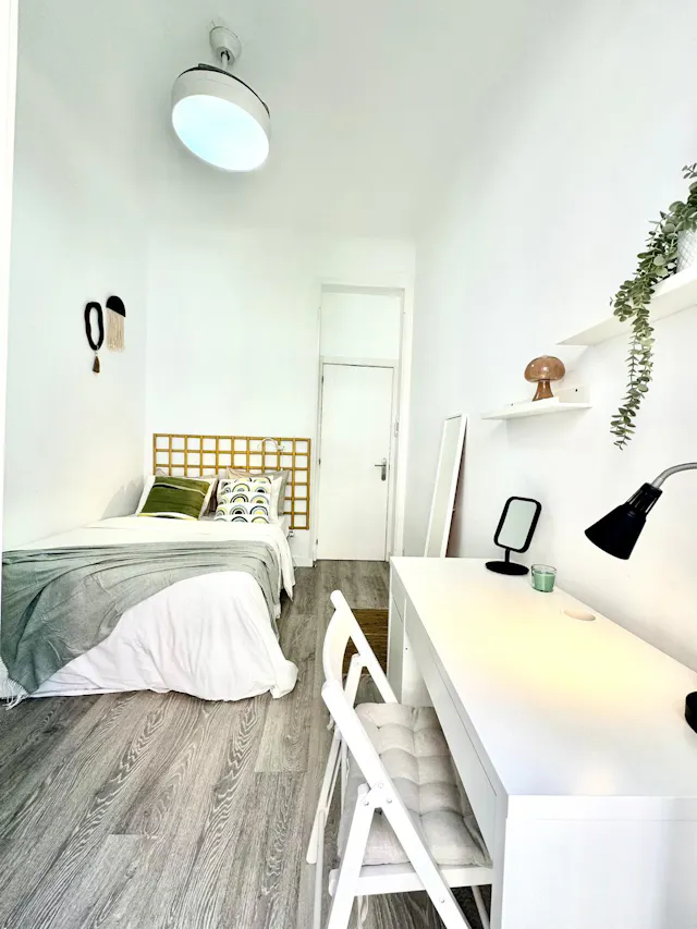 Private room in Calle del Divino Pastor, Madrid (1606289) room image 2