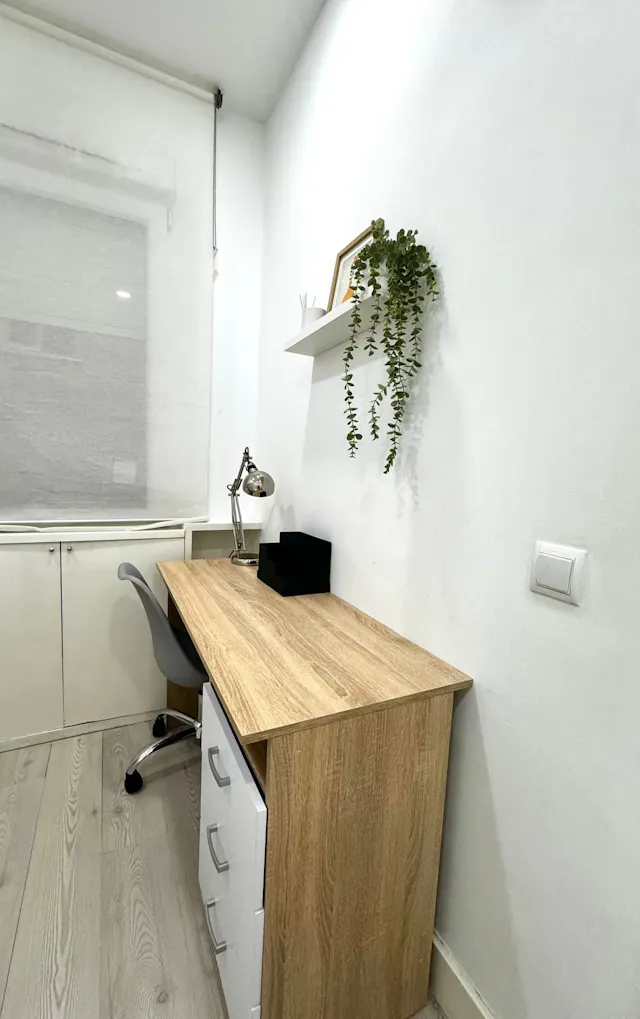 Private room in Calle de Serrano, Madrid (1606367) room image 2