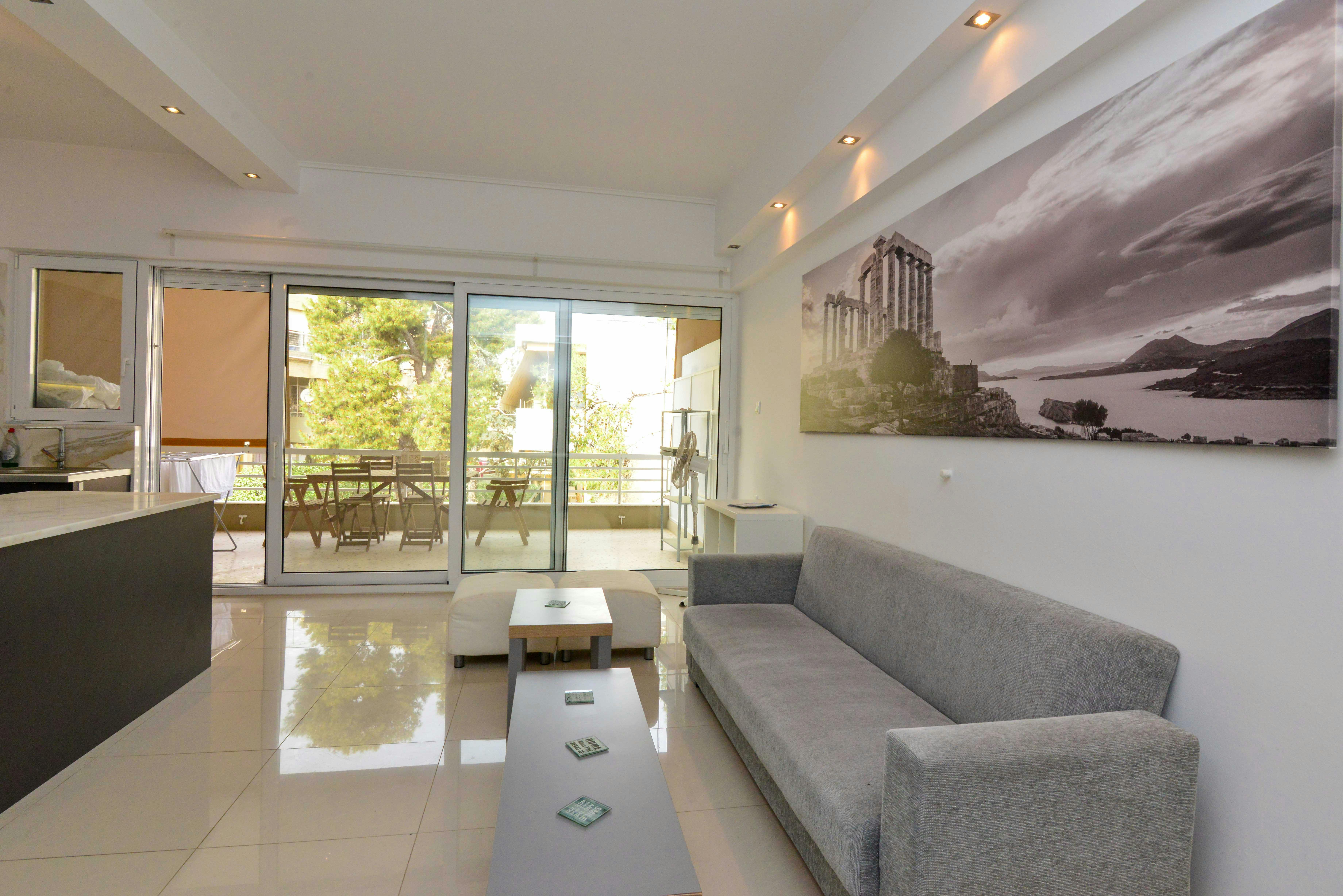 公寓 正在以 €950 的月租出租，其位于 Vári, Evridikis