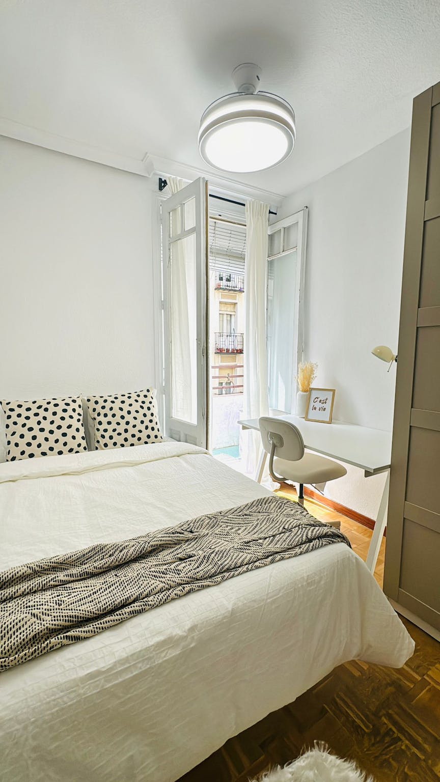 Calle de Juan Álvarez Mendizábal, Madrid preview