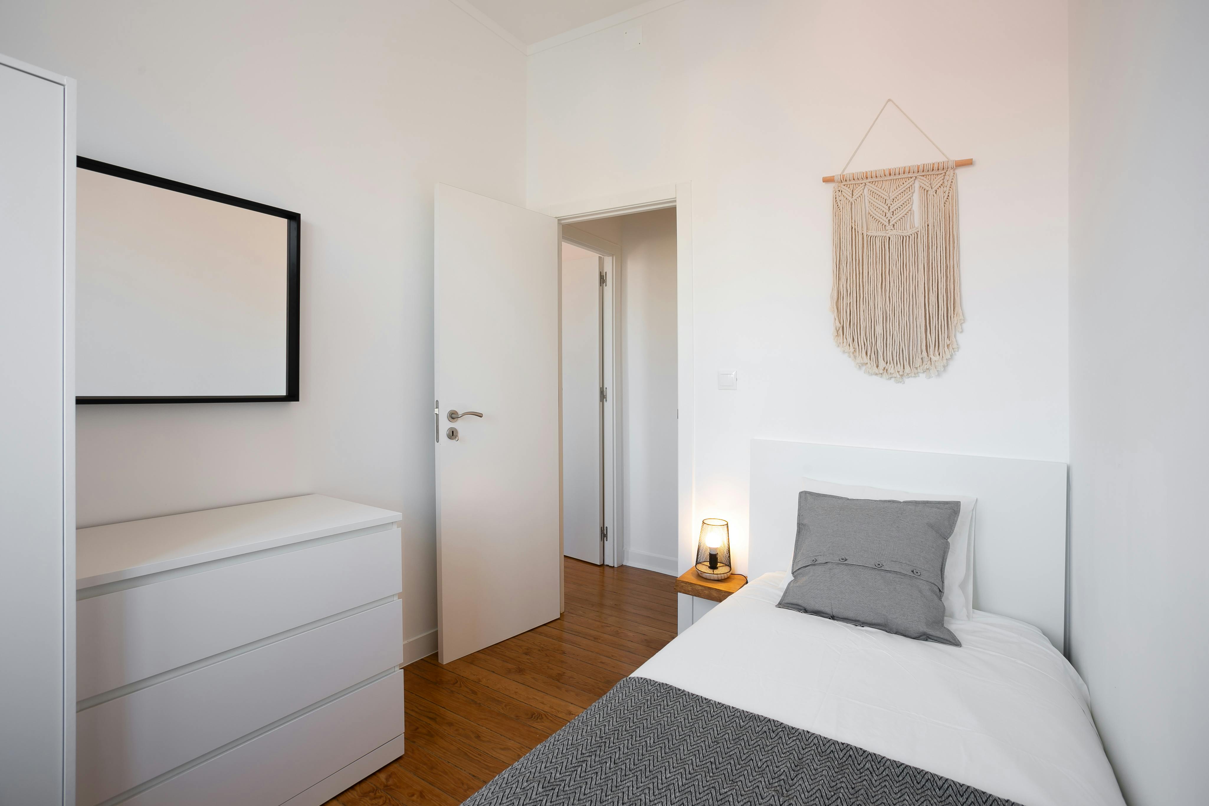 Private room for rent for €500 per month in Lisbon, Calçada do Marquês de Abrantes