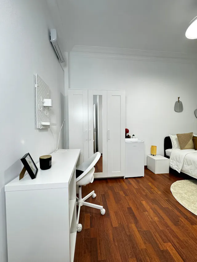 Private room in Calle de Serrano, Madrid (1606706) room image 2