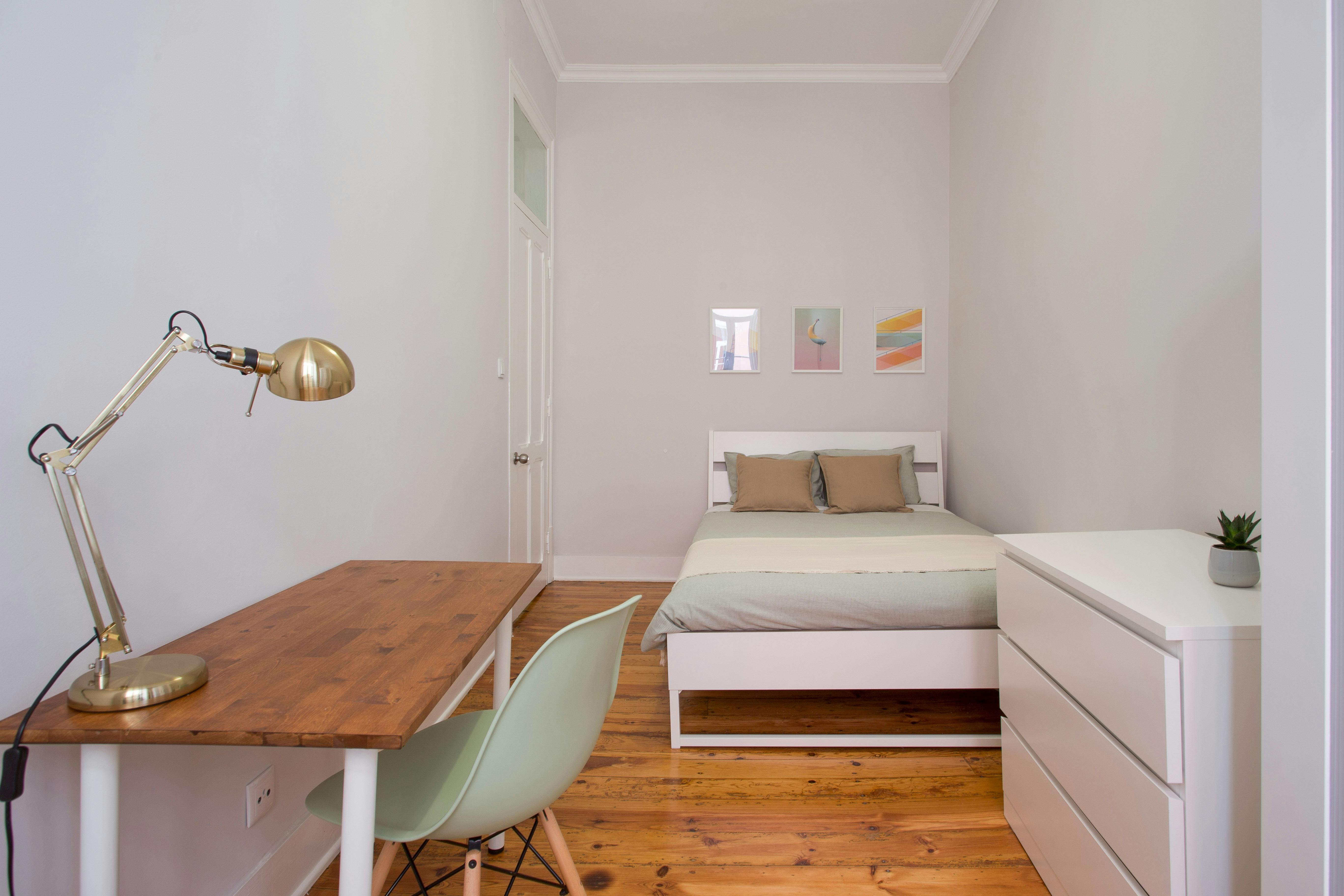 Rua Morais Soares, Lisbon preview