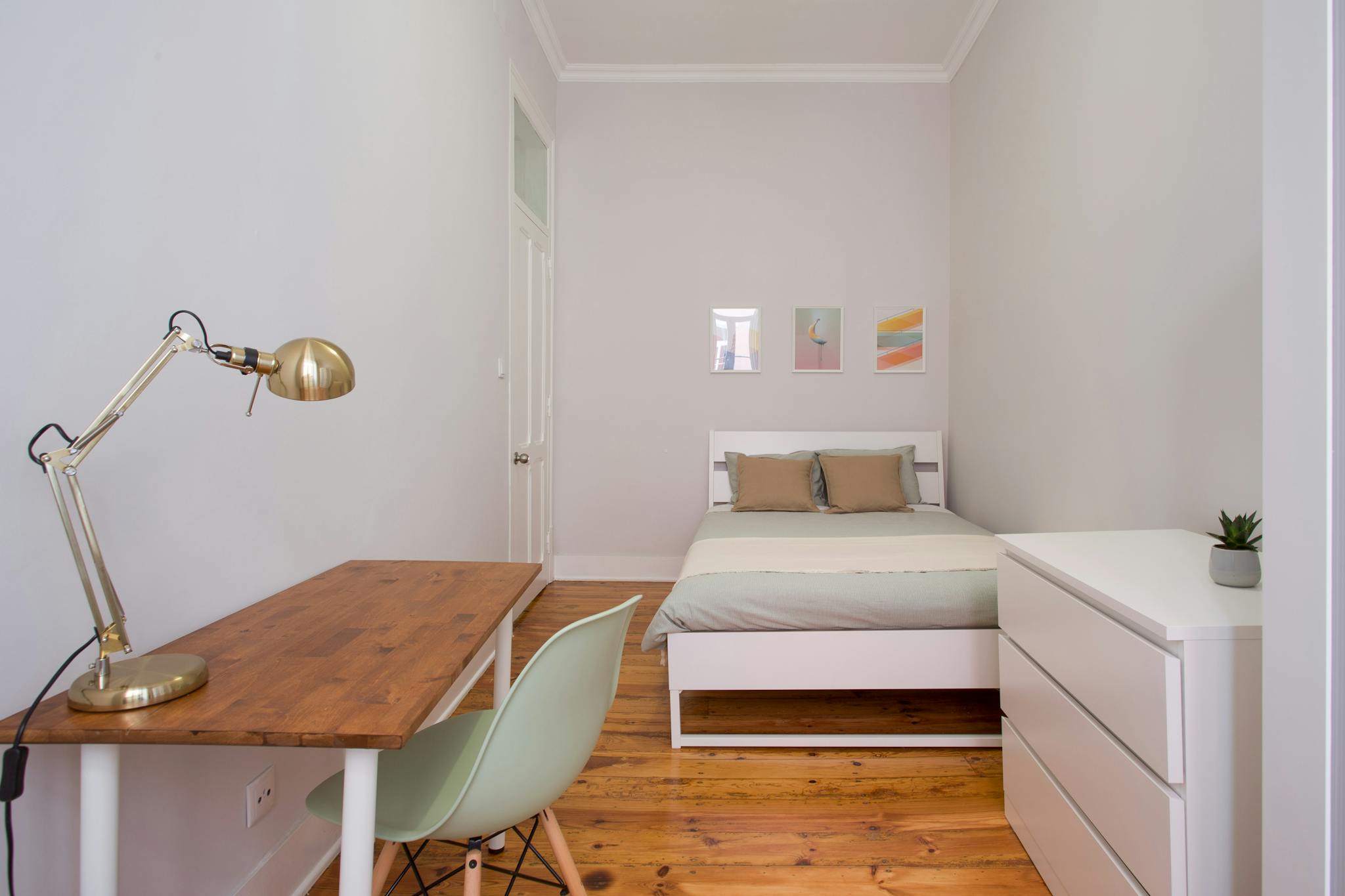 Rua Morais Soares, Lisbon preview