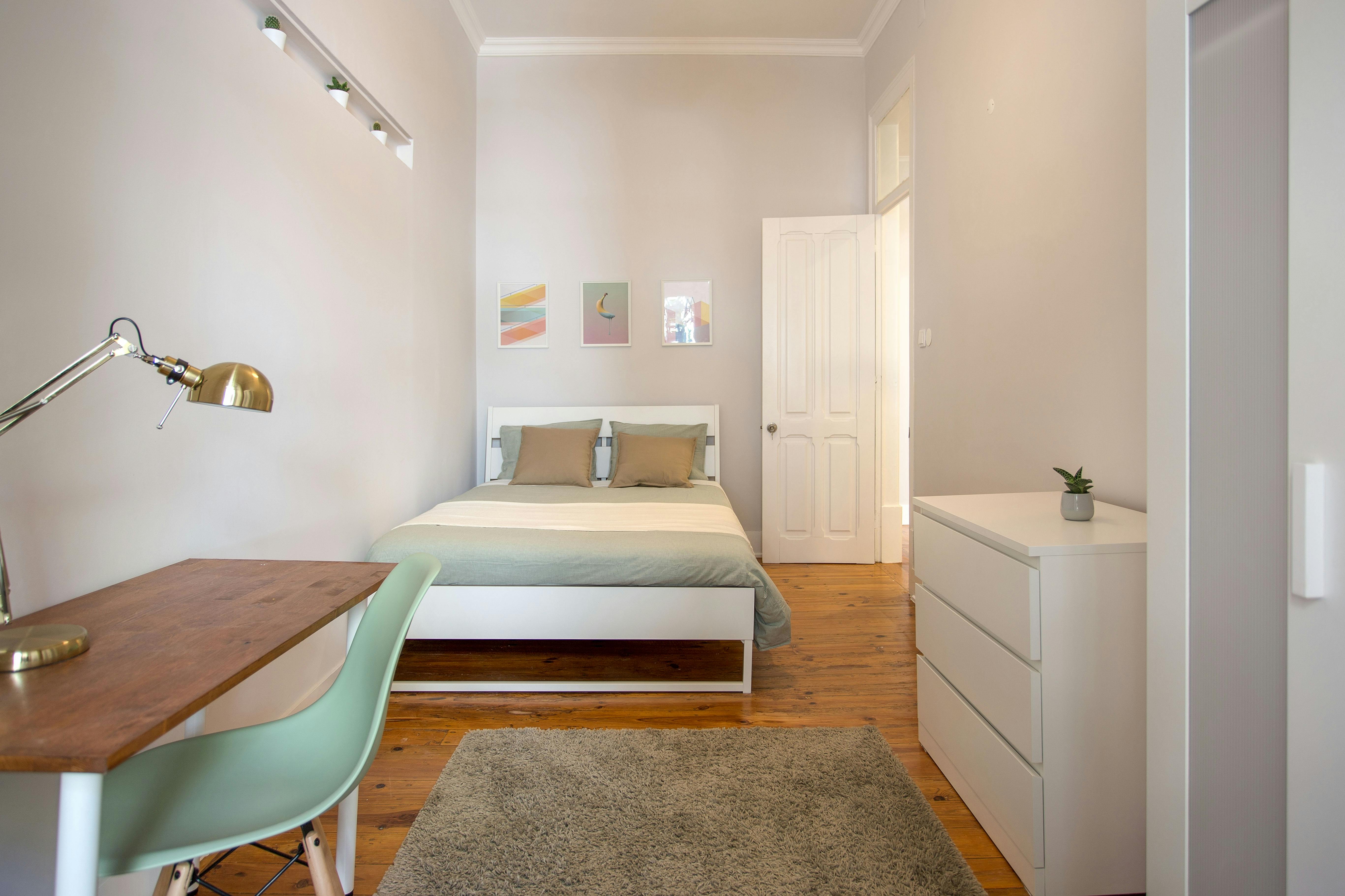 Rua Morais Soares, Lisbon preview