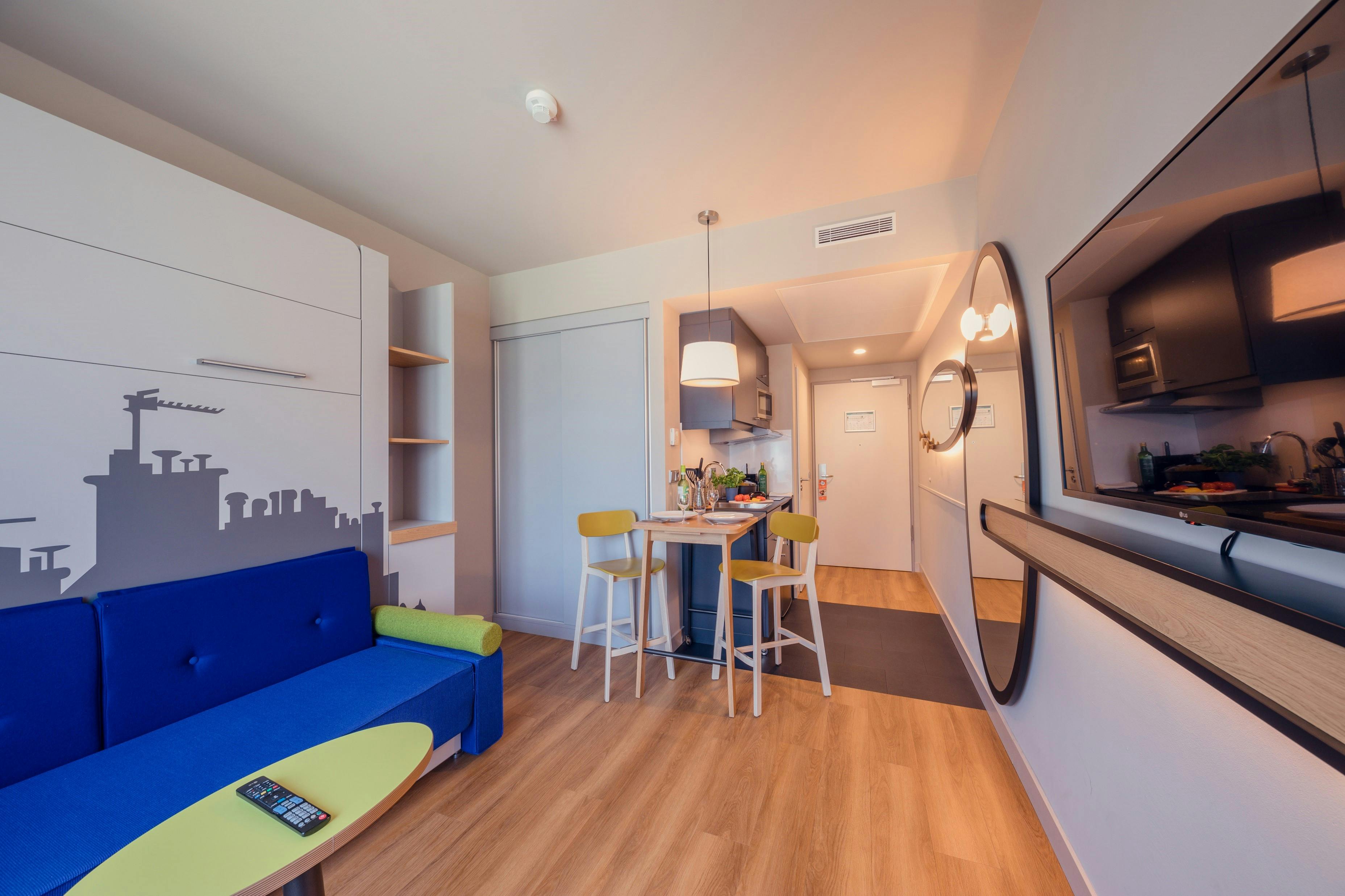 Apartment for rent for €1,670 per month in Leinfelden-Echterdingen, Bertha Benz Platz