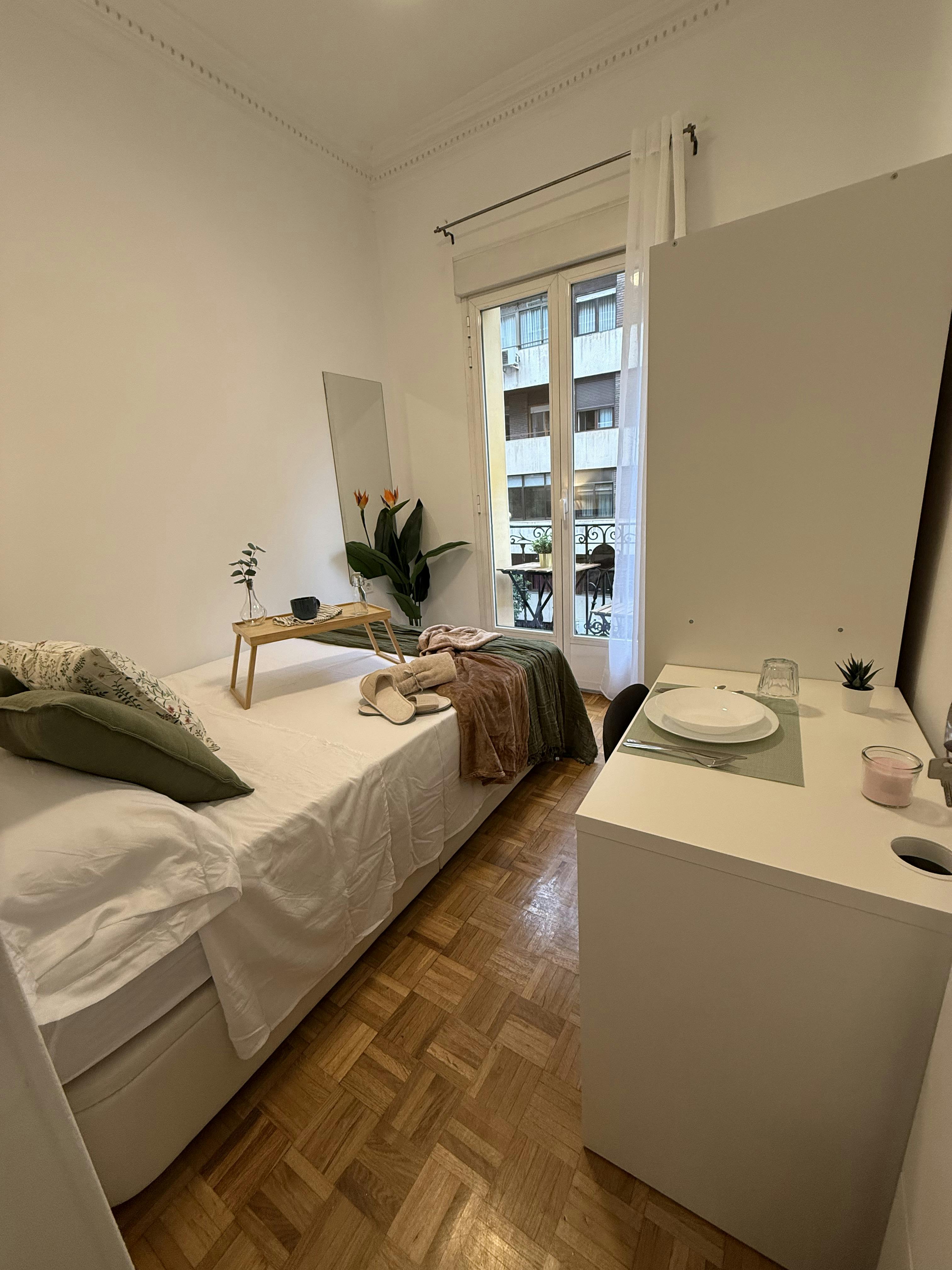 Apartment Madrid, 1 bed, 9m² — photo 2