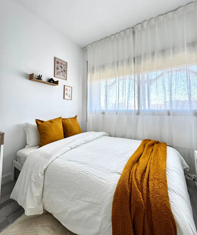 Private room in Paseo de la Castellana, Madrid (1606852) room image 1