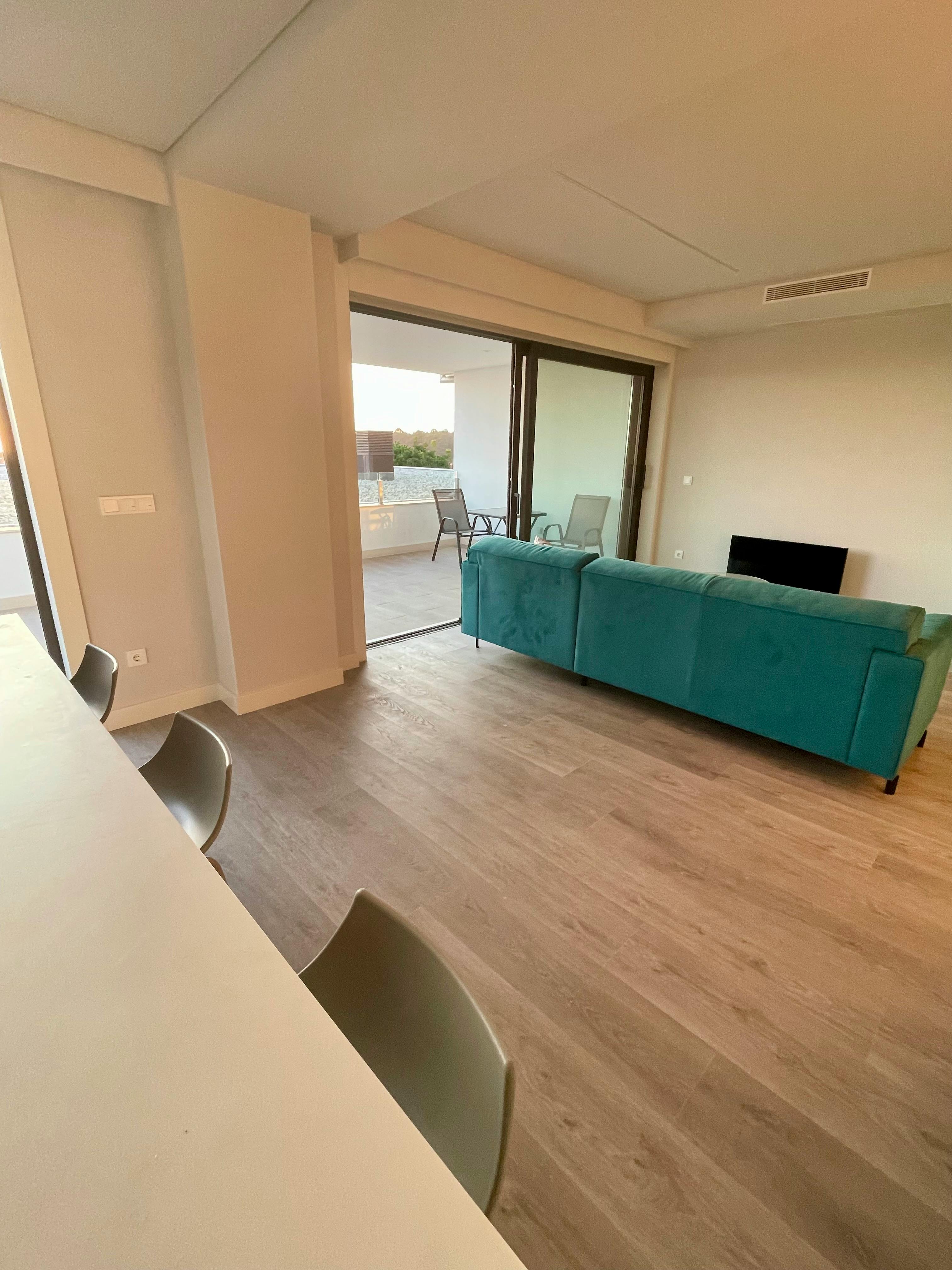 Apartment Vila Nova De Gaia, 1 bed — photo 2