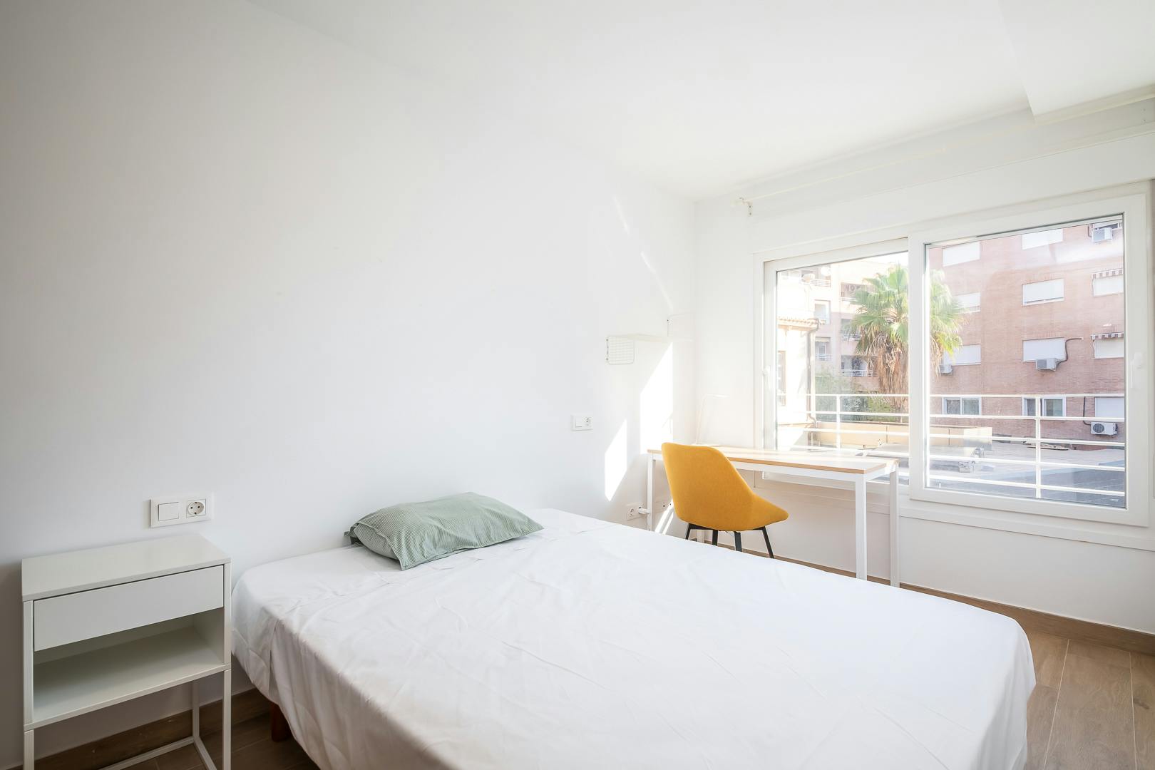 Chambre privée à louer pour 325 €/mois à Burjassot, Carrer d'Isabel la Catòlica