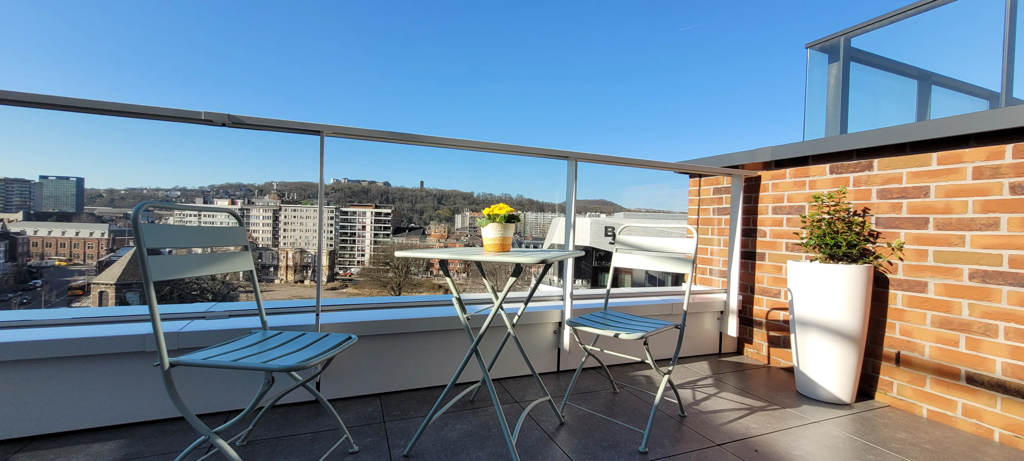 1-Bedroom Apartment in Rue des Bonnes Villes, Liège 1