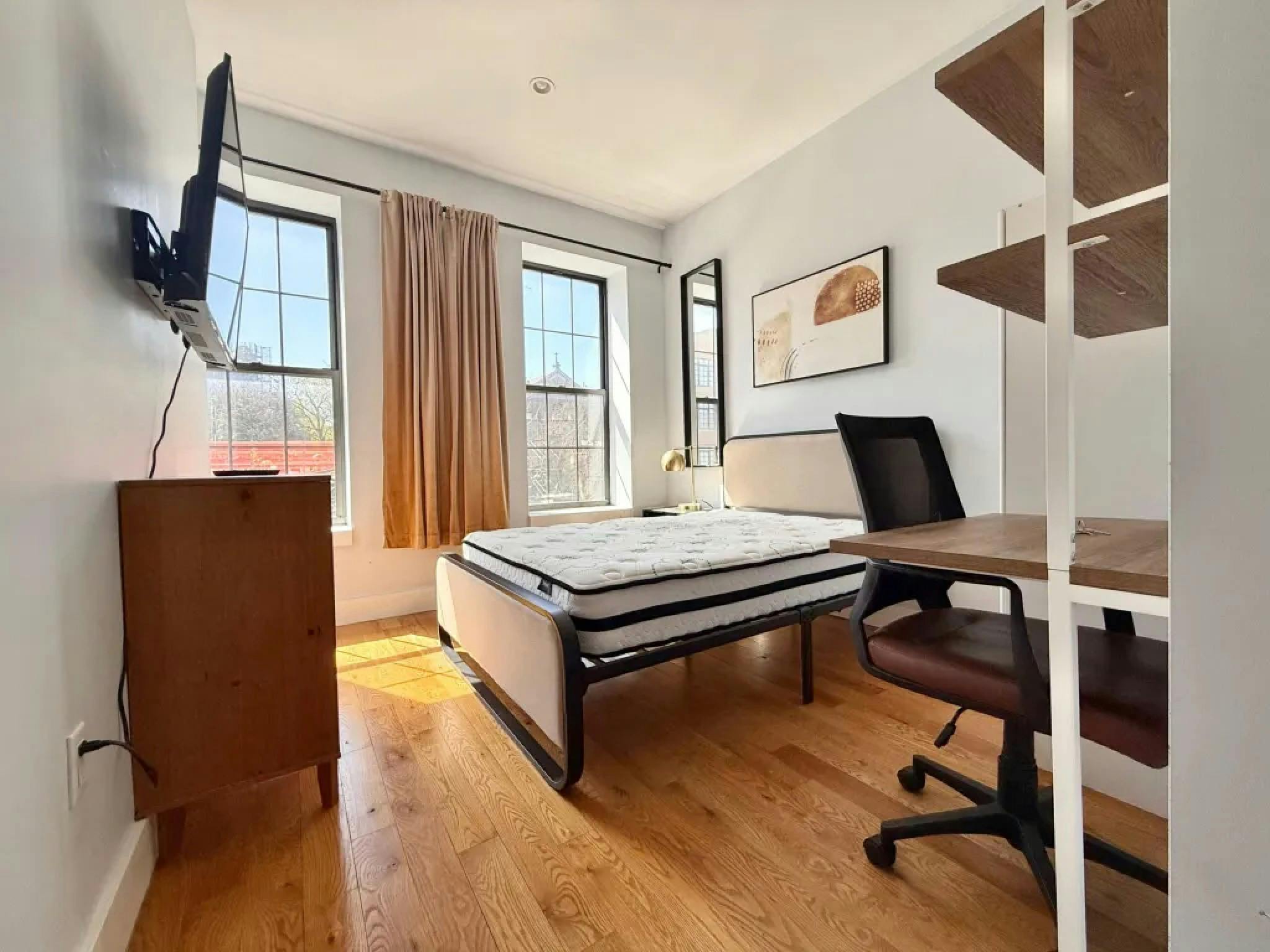 Vernon Avenue, Kings County,  preview