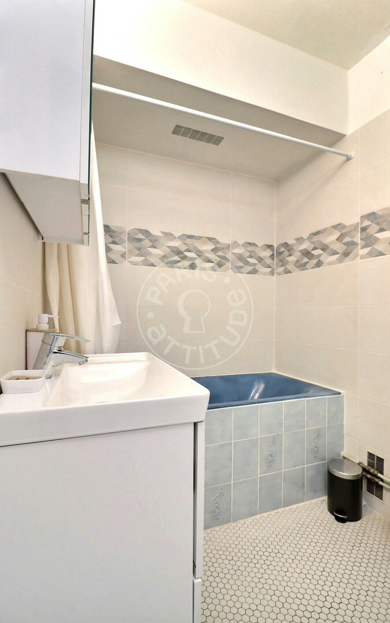 Apartment Paris — photo 17