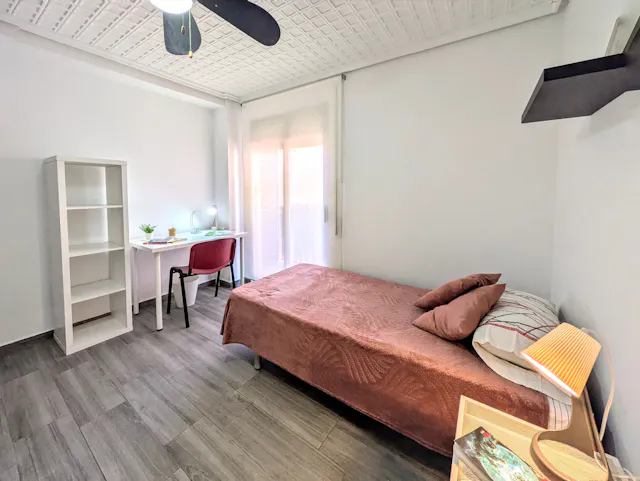 Private room in Carrer de Bailén, Burjassot (1607307) room image 2