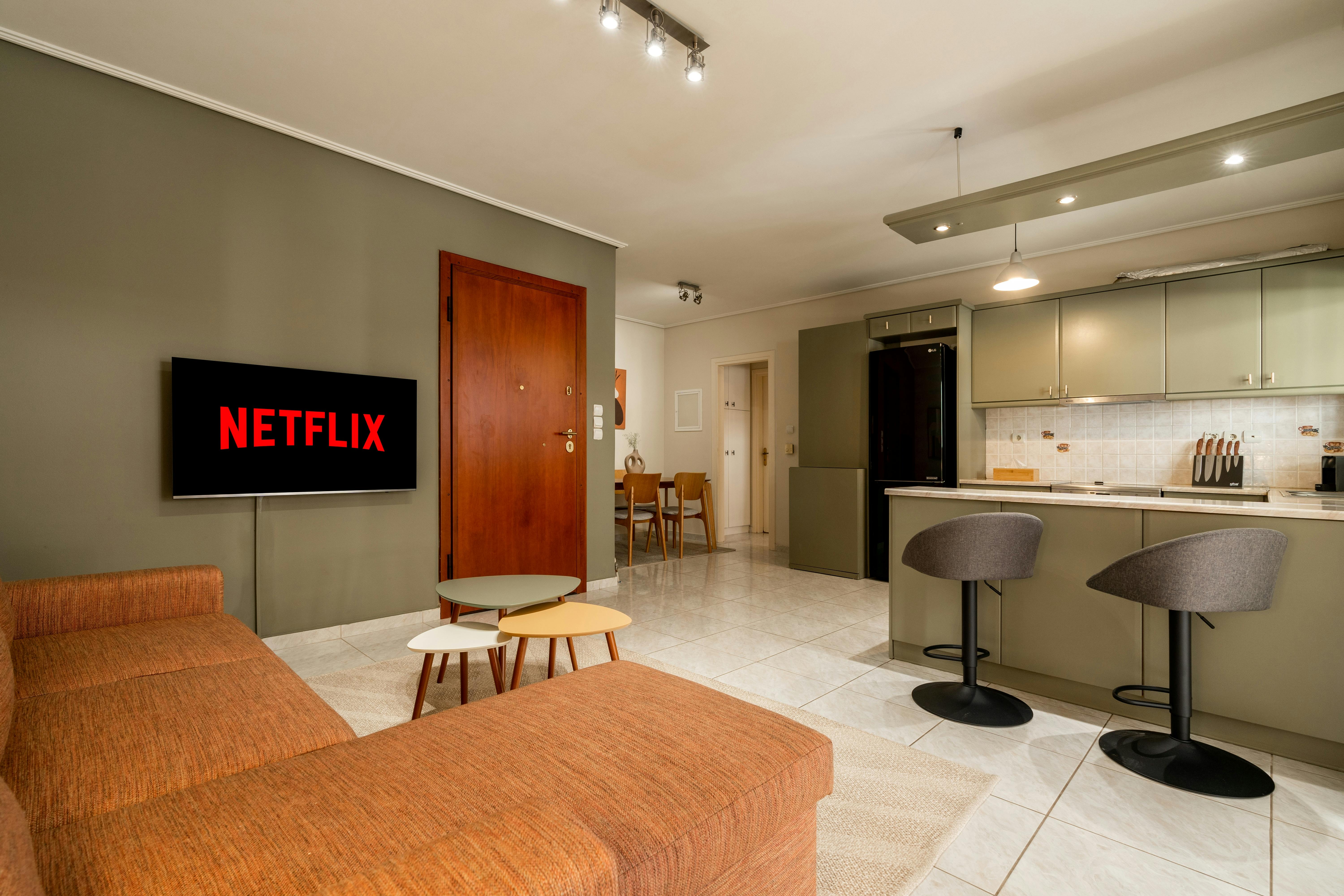 Apartment for rent for €1,200 per month in Athina, Amedeou Chan