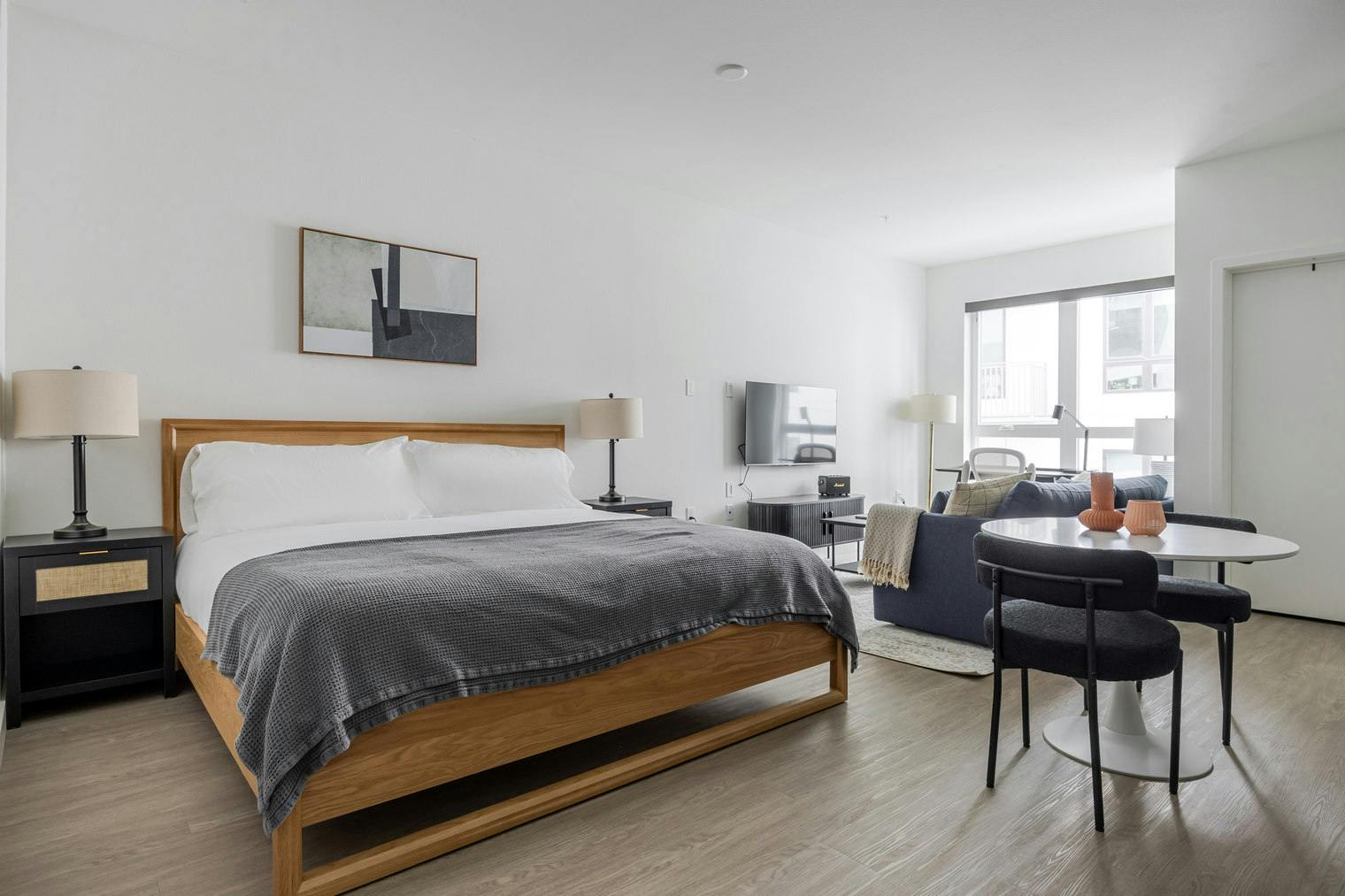 Studio for rent for $3,256 per month in Los Angeles, South Harbor Boulevard