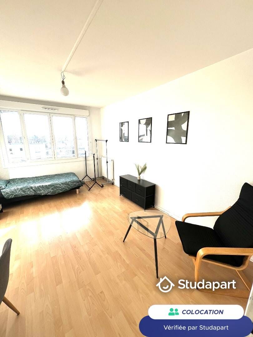 Private room for rent for €470 per month in Mérignac, Allée des Dahlias