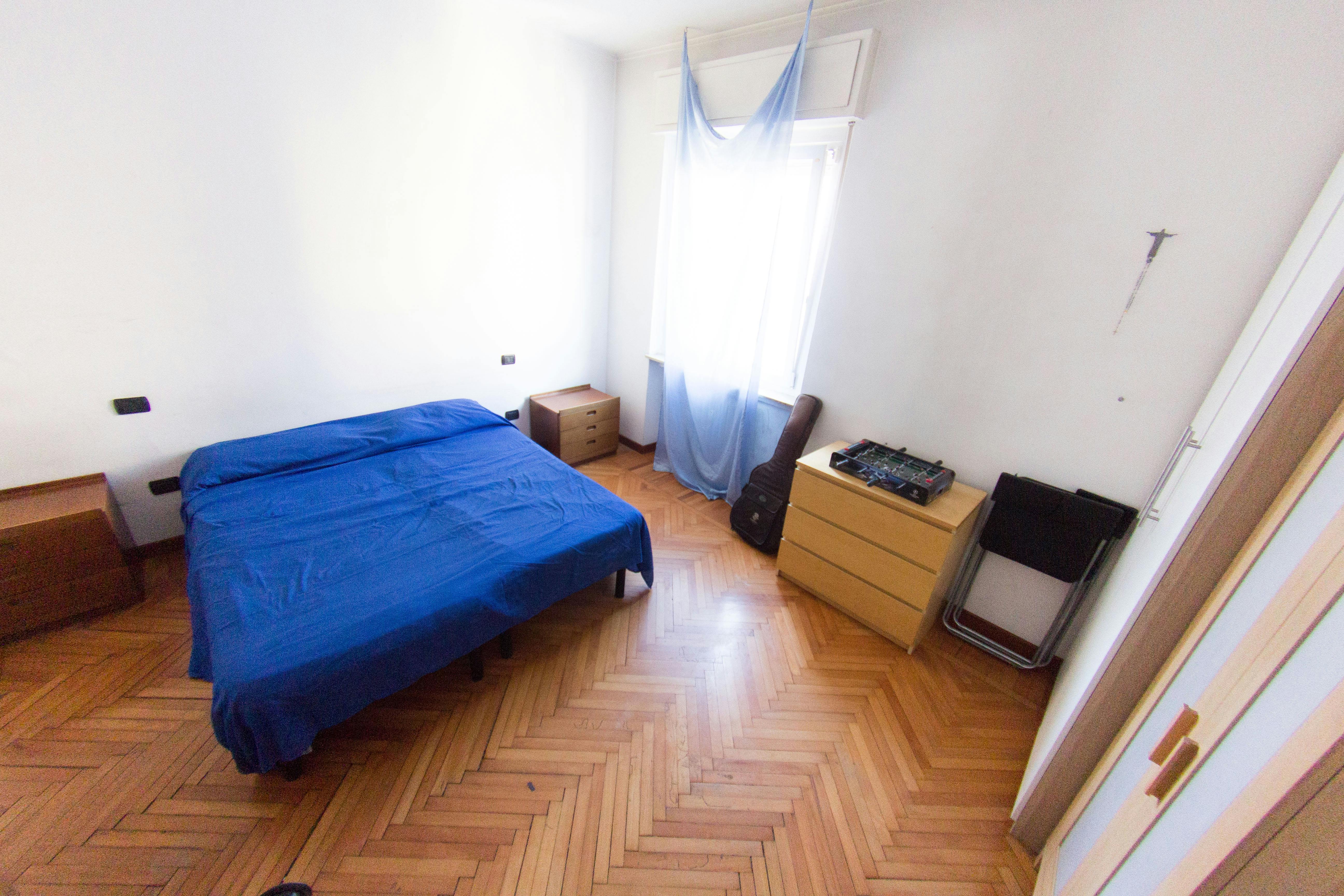 Private room for rent for €437 per month in Milan, Via Cenisio