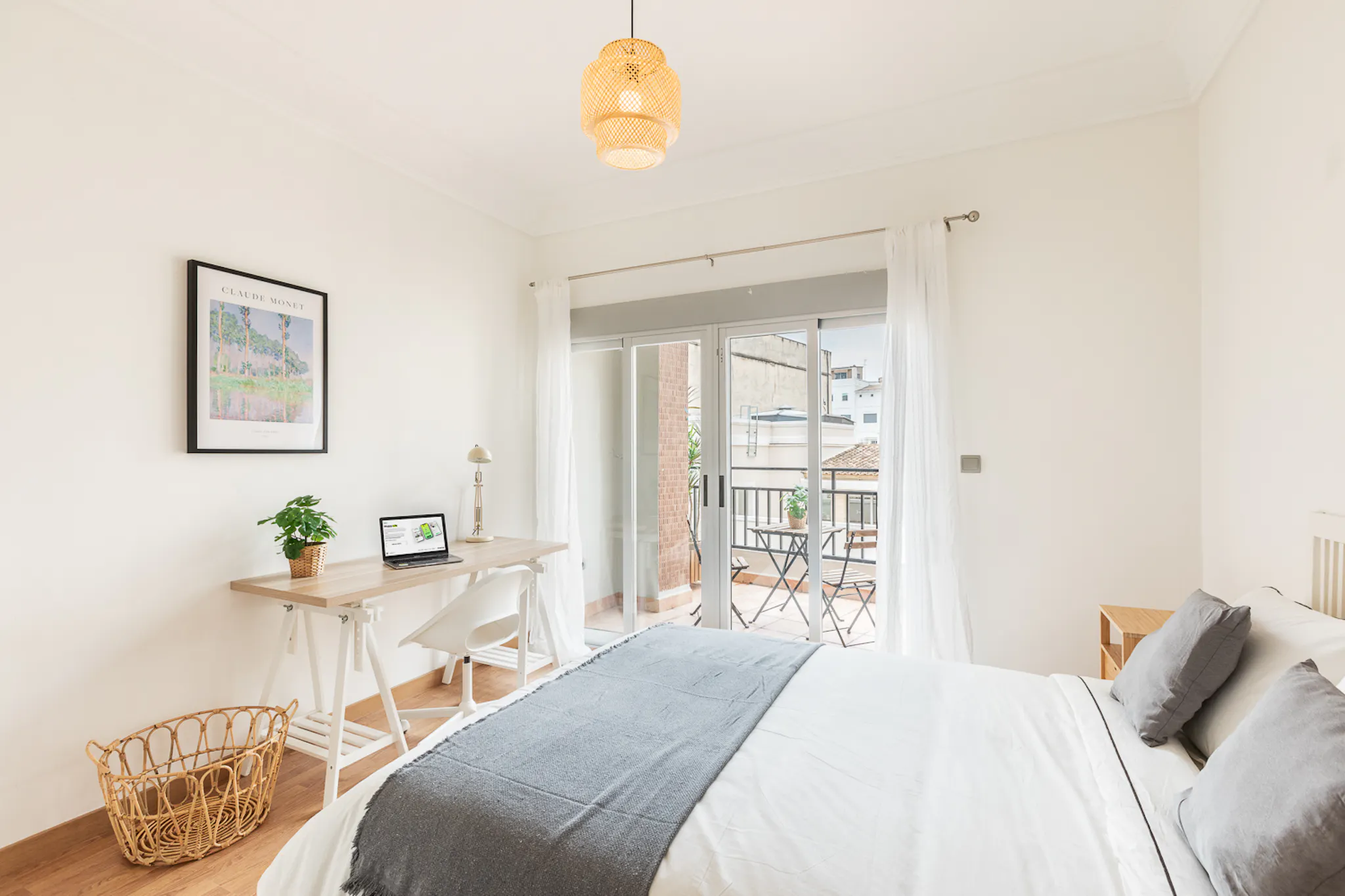 Carrer d'Hernán Cortés, Valencia preview