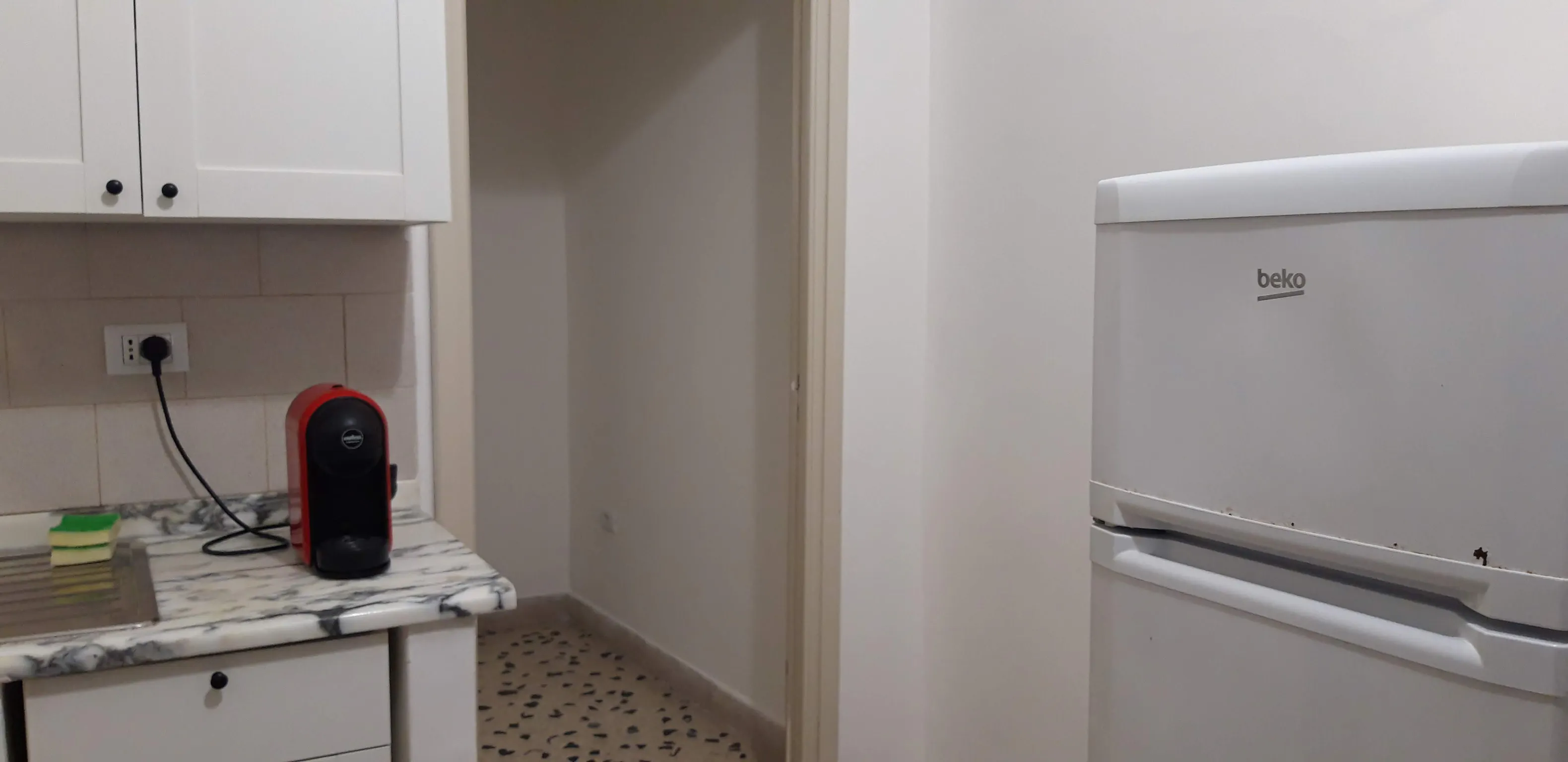 2-Bedroom Apartment in Via Filippo Corazza, Palermo (1607795) ROOM 4