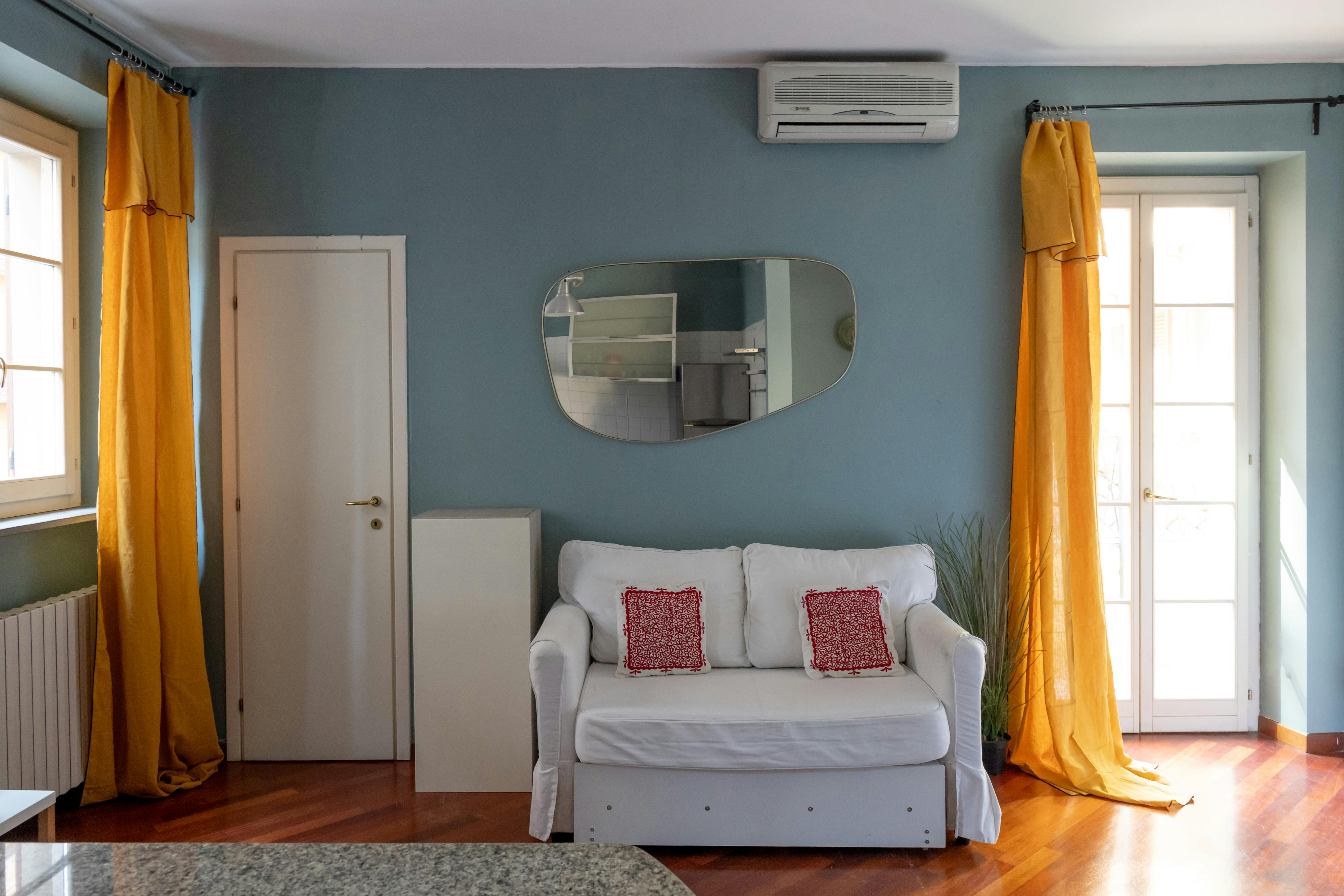 Via Molino delle Armi, Milan preview