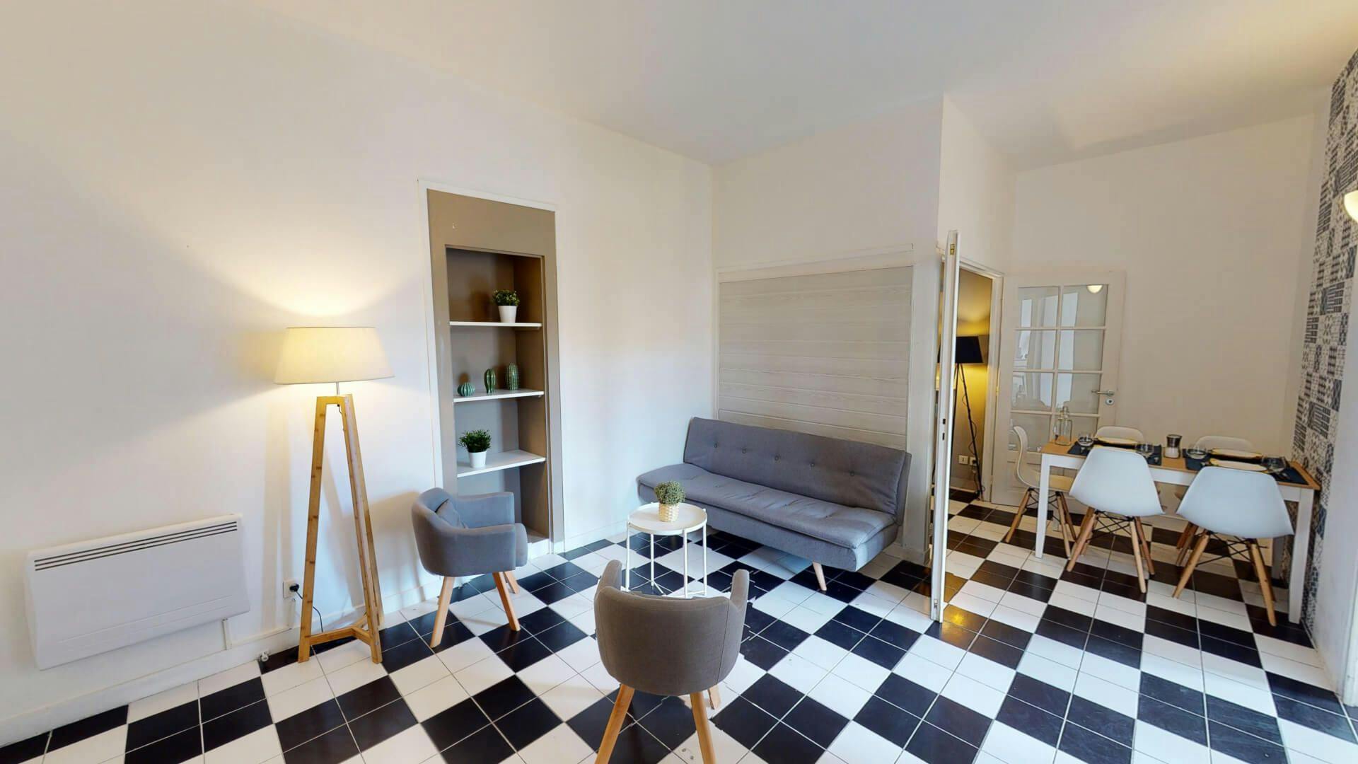 Apartment Lyon, 1 bed, 11m² — photo 1