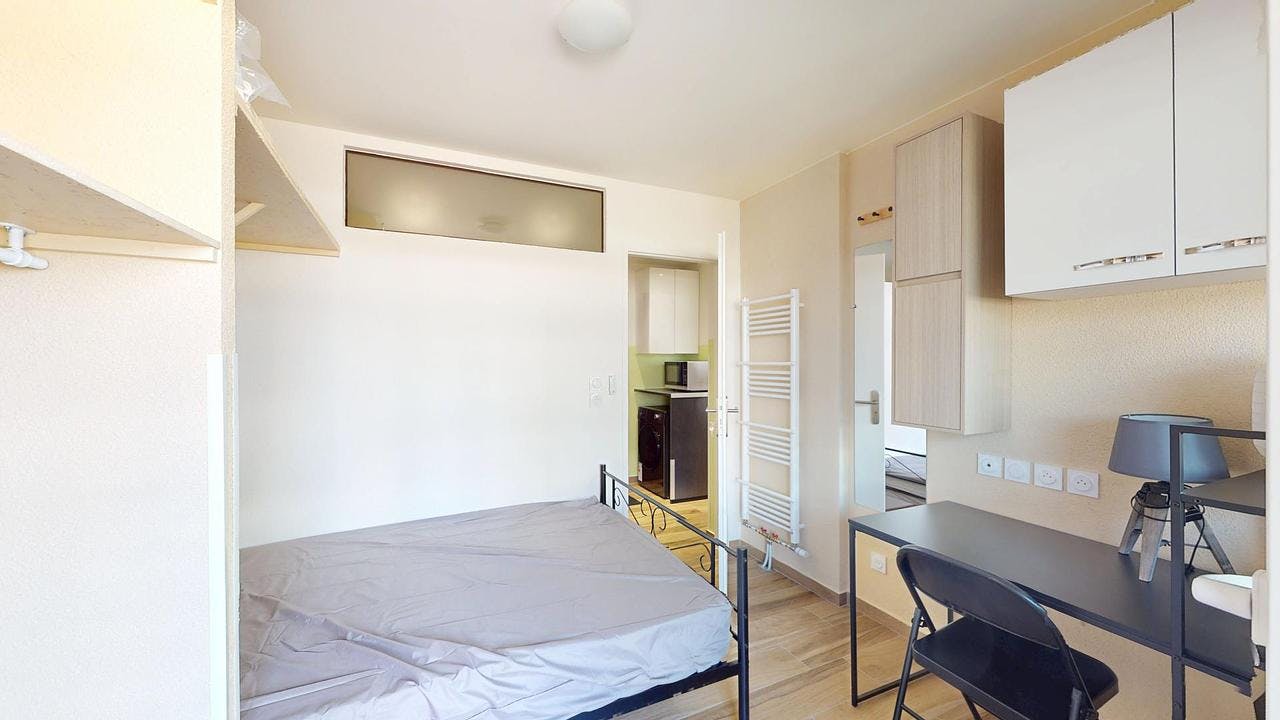 Apartment Ambilly, 1 bed, 8m² — photo 3