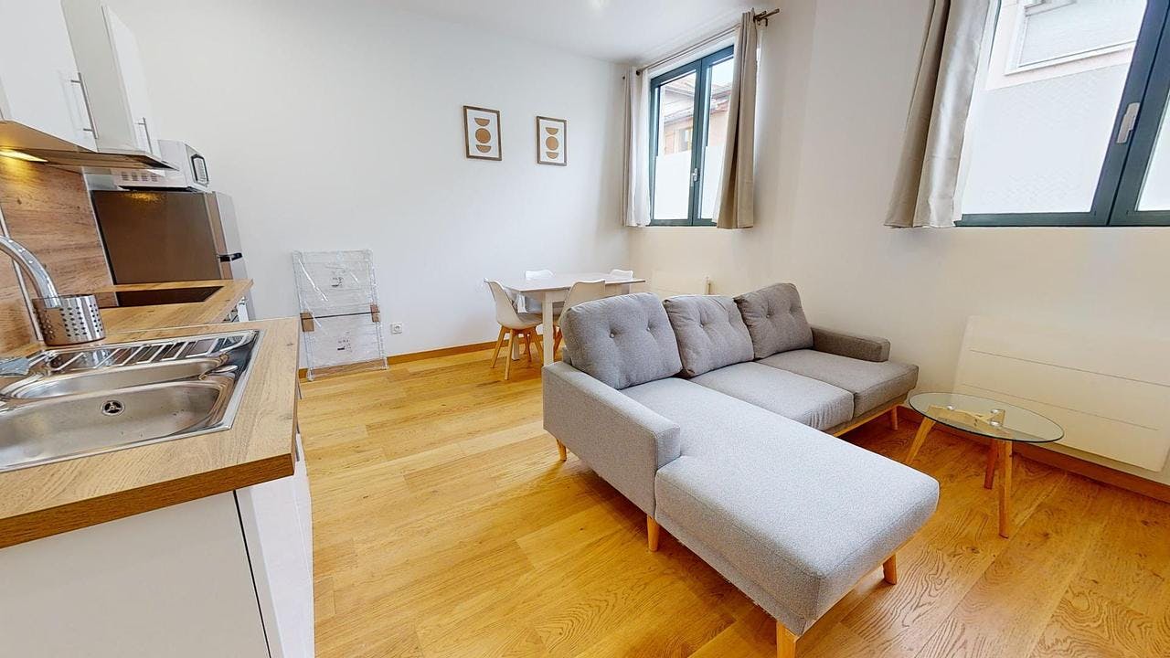 Apartamento en alquiler por 776 € al mes en Villeurbanne, Rue Octavie
