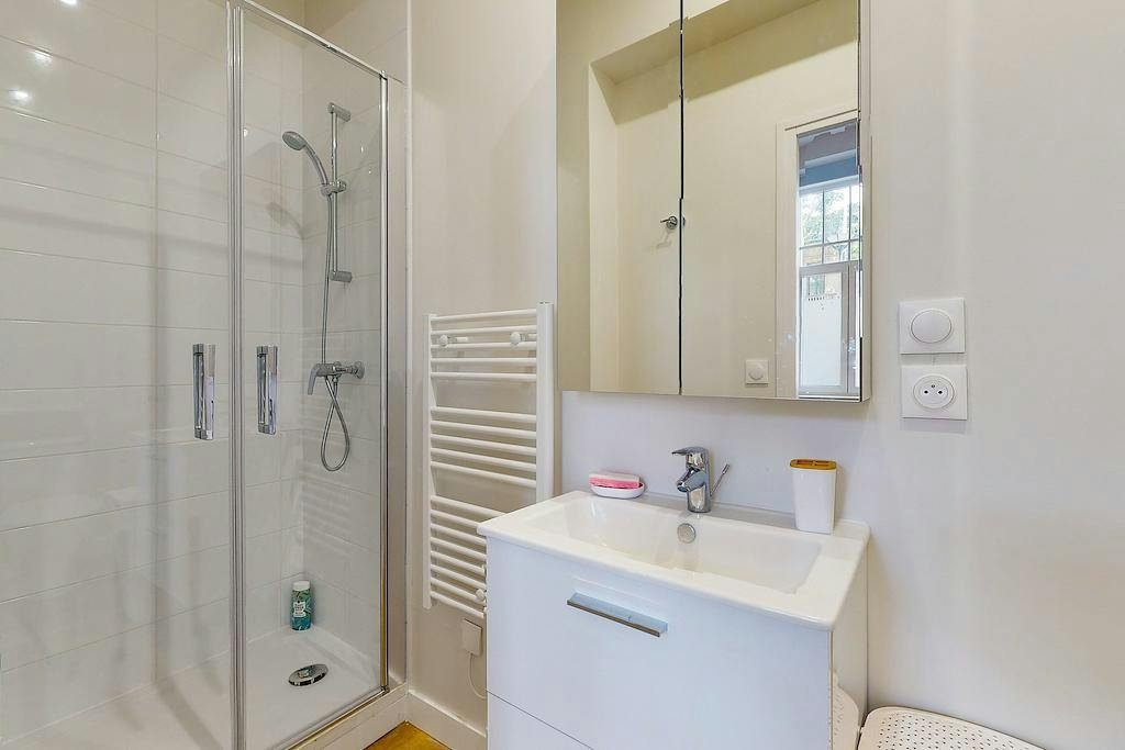Private room for rent on Boulevard Bigo Danel, Lille - Plus