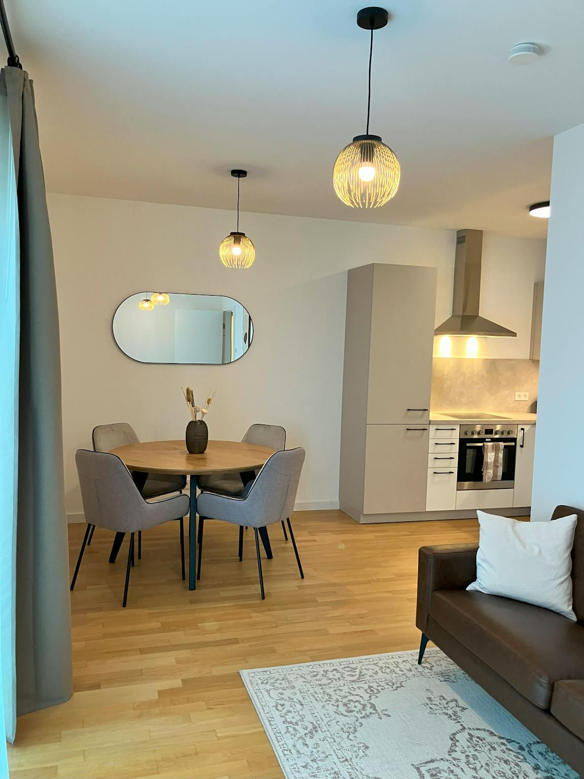 Grinzinger Allee, Vienna preview